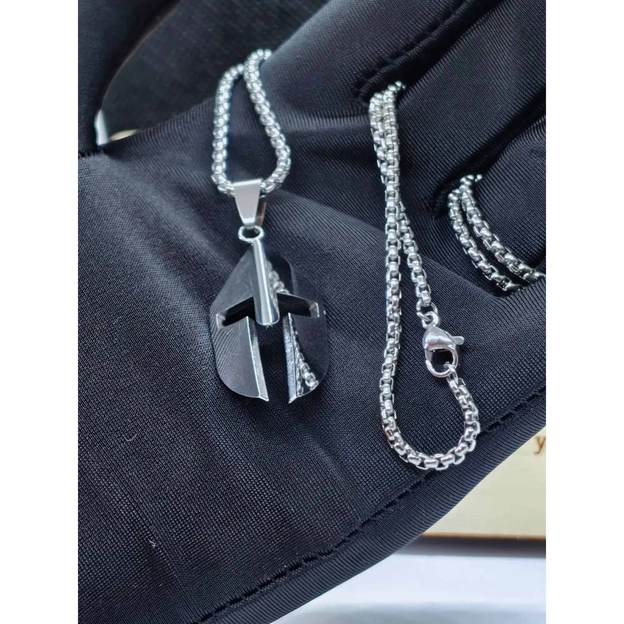 Chaîne spartiate avec pendentif en acier inoxydable 316L. 5