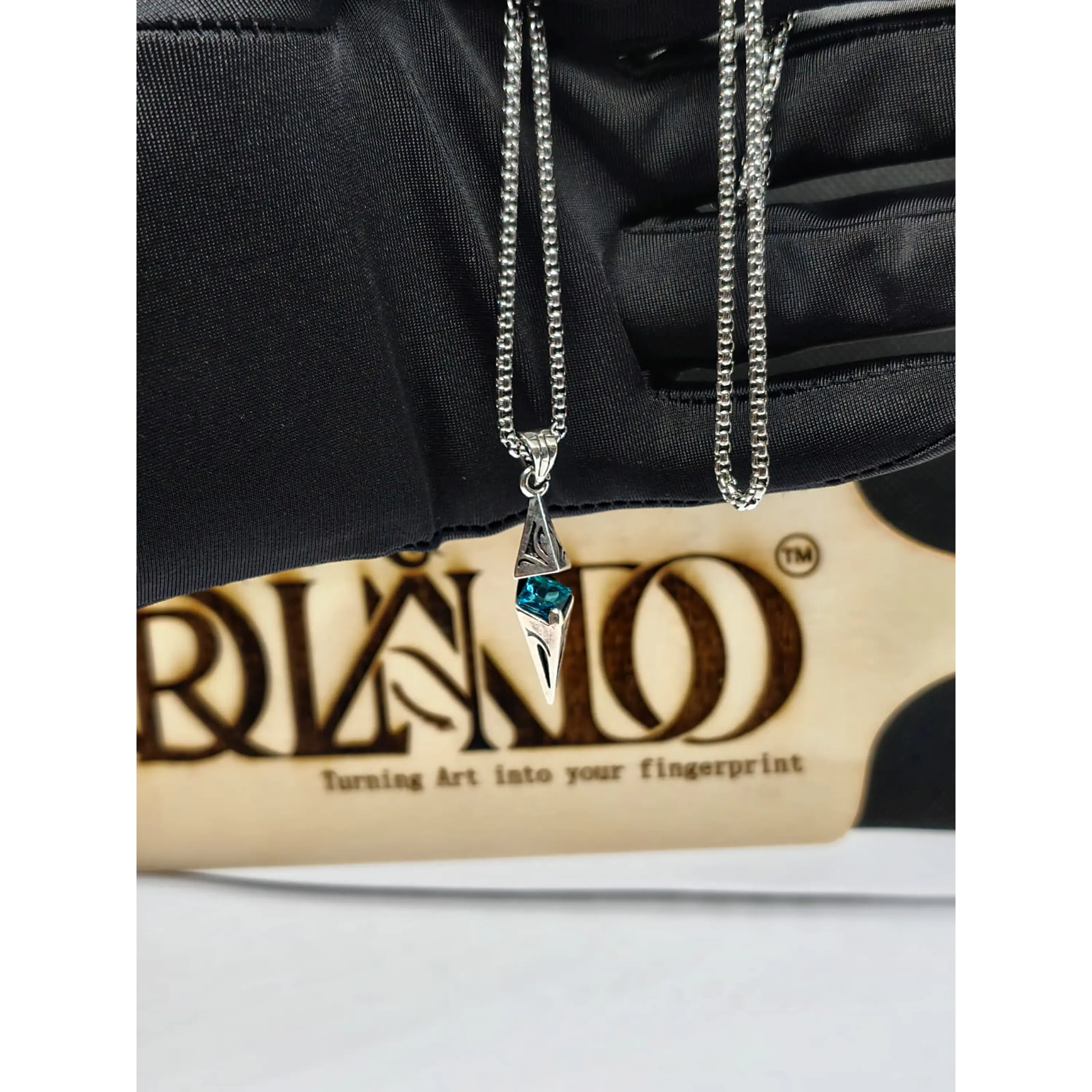 Collier avec pendentif double géométrique et cristal bleu turquoise 9