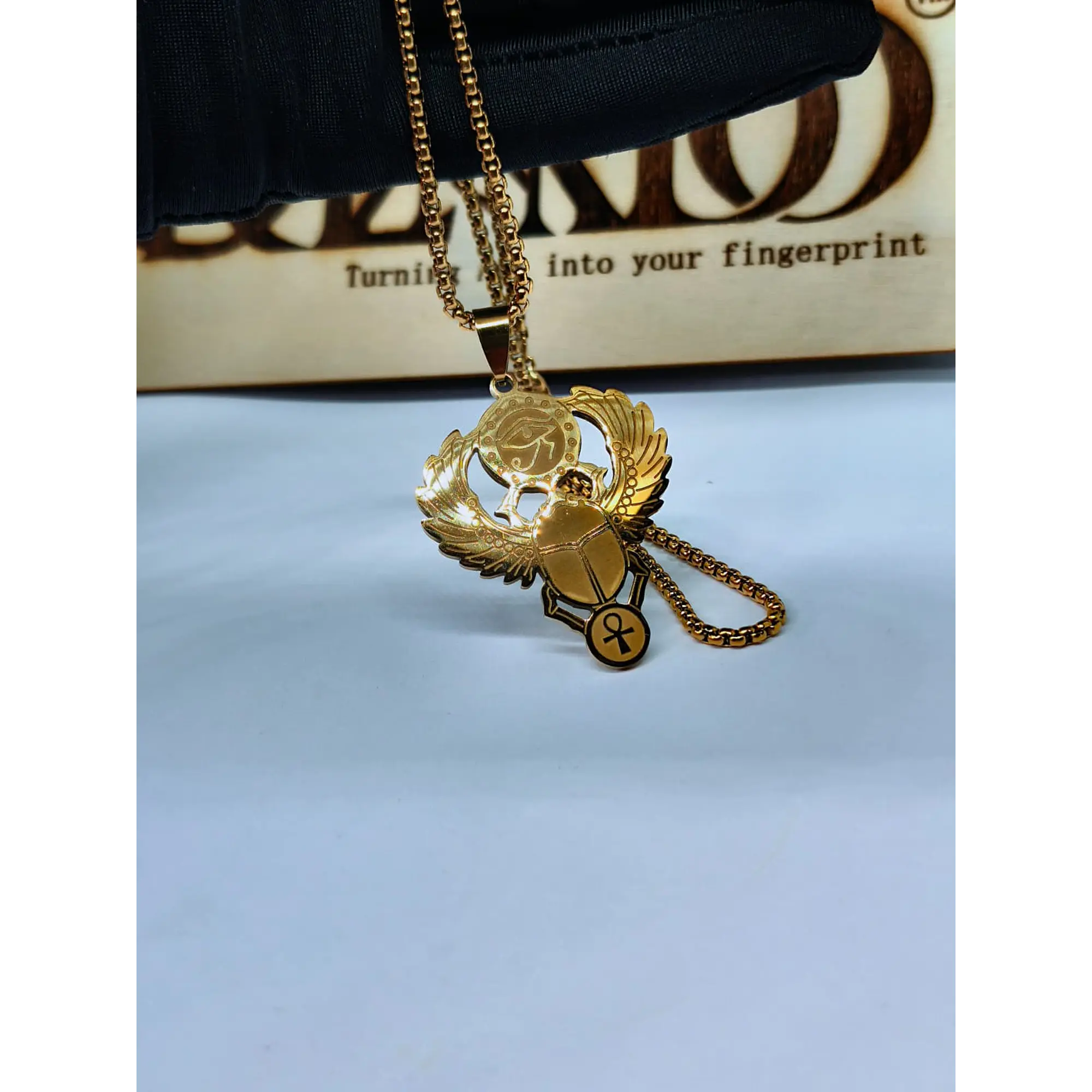 Colar Escaravelho Egípcio Alado com Olho de Hórus e Ankh 3