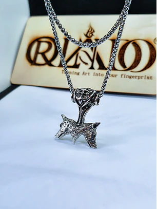 Colar Viking Mjölnir e Lobos – Corrente Espiga em Aço Prateado