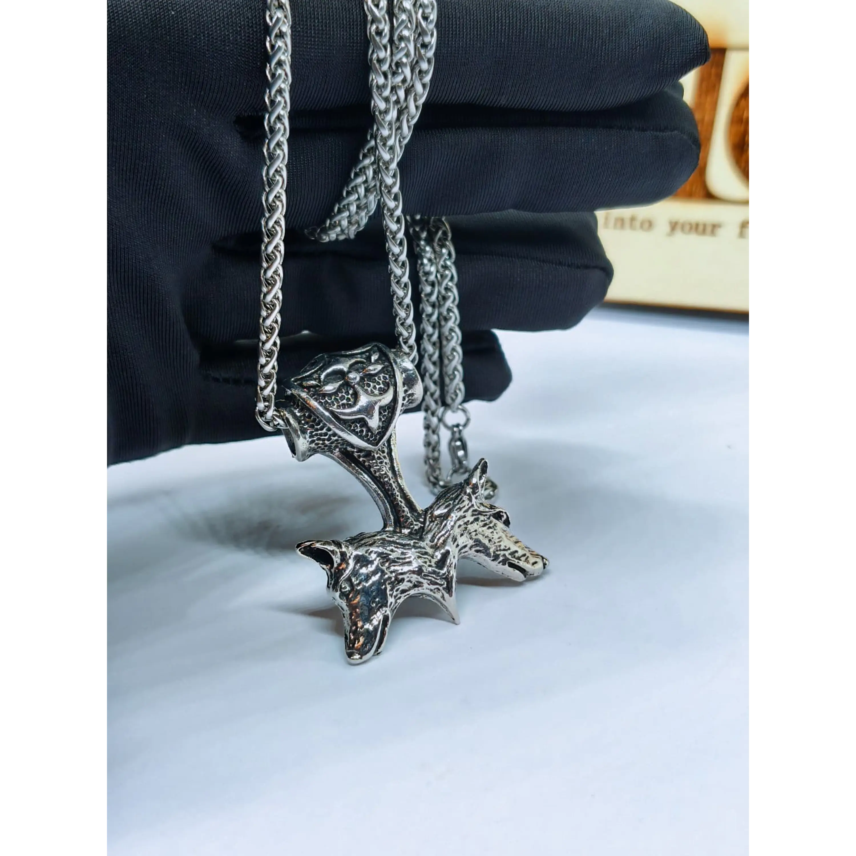 Colar Viking Mjölnir e Lobos – Corrente Espiga em Aço Prateado 8