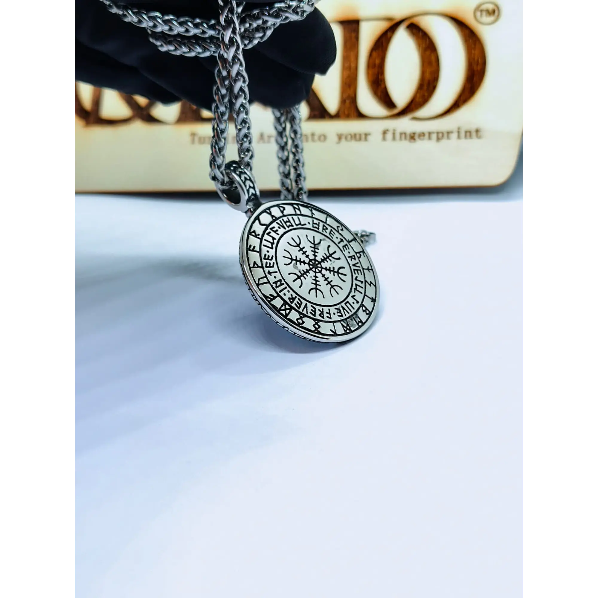 Colar Viking Masculino Pendente Sagrado Árvore da Vida e Vegvísir 9