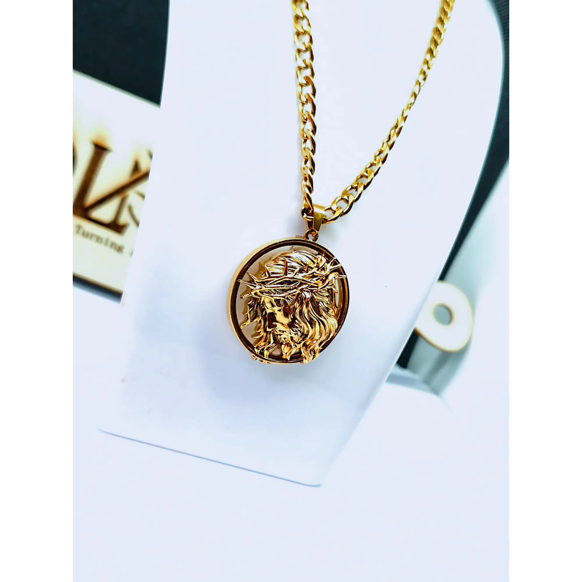 Medalha Face de Cristo em Alto Relevo com Corrente Elo Grumet/Baiano 9