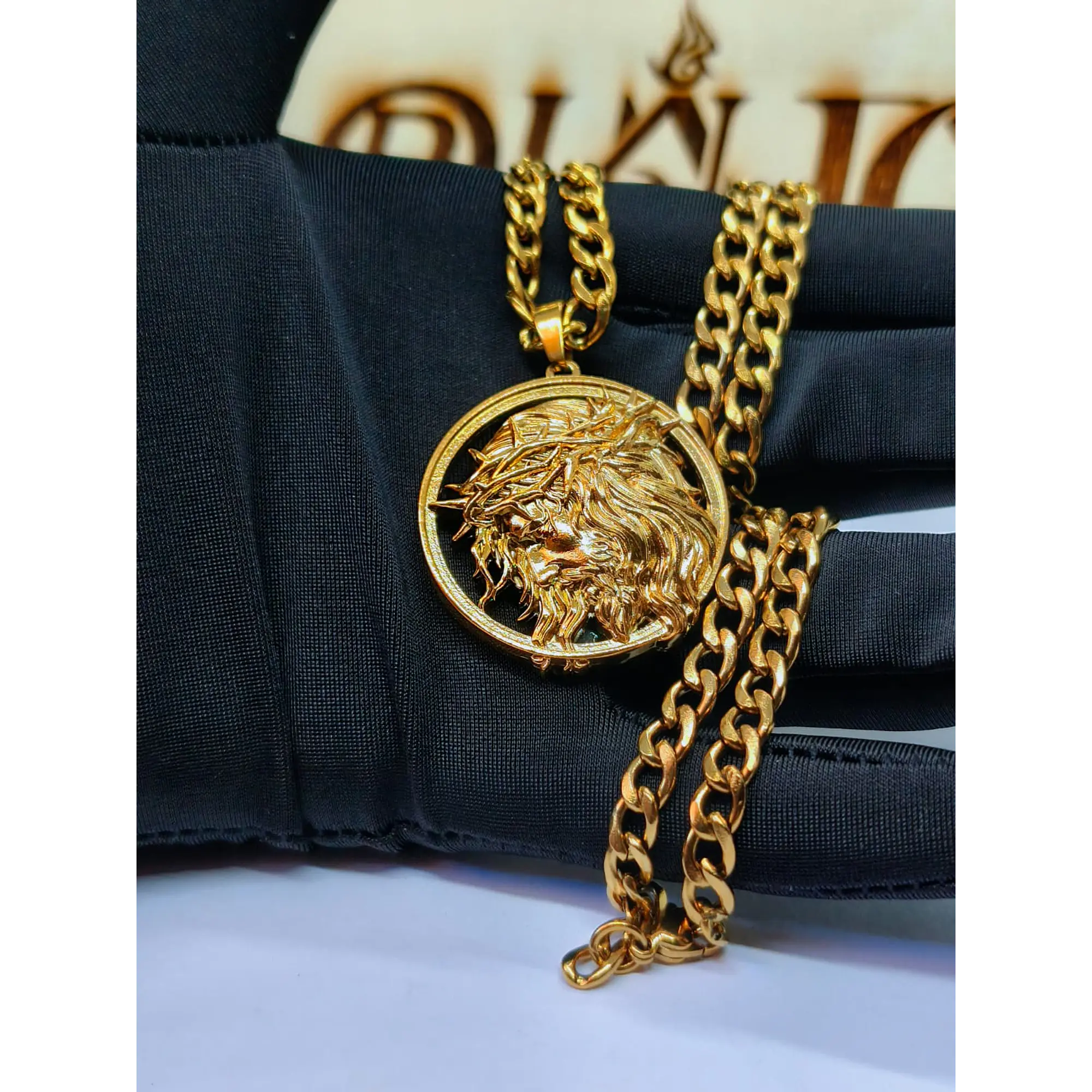 Medalha Face de Cristo em Alto Relevo com Corrente Elo Grumet/Baiano 1