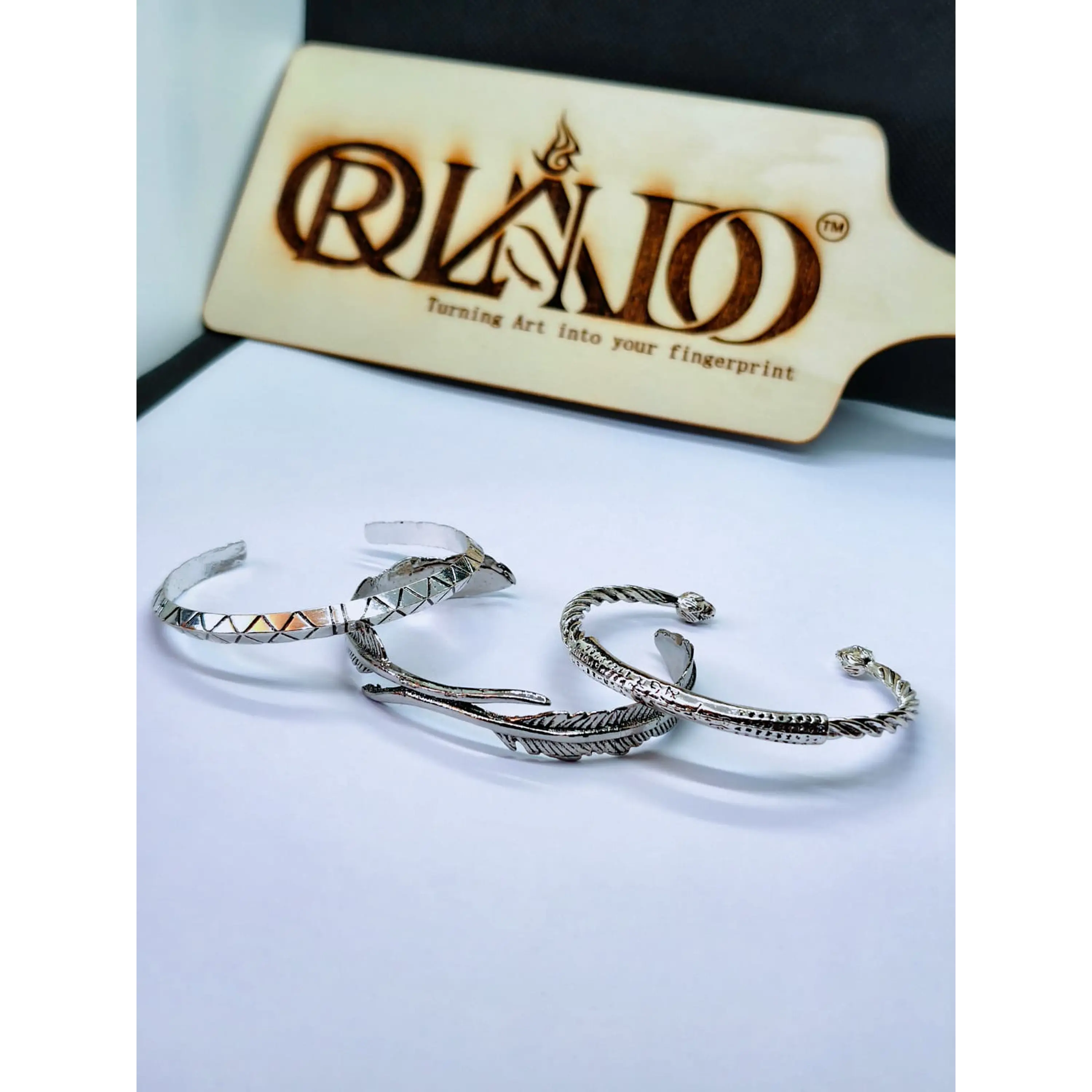 Conjunto de 3 Pulseiras Prateadas – Estilo Étnico e Boho 1
