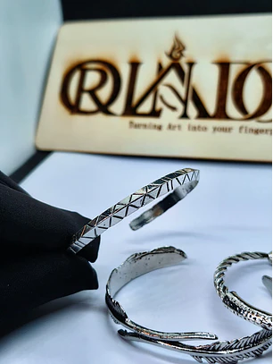 Conjunto de 3 Pulseiras Prateadas – Estilo Étnico e Boho