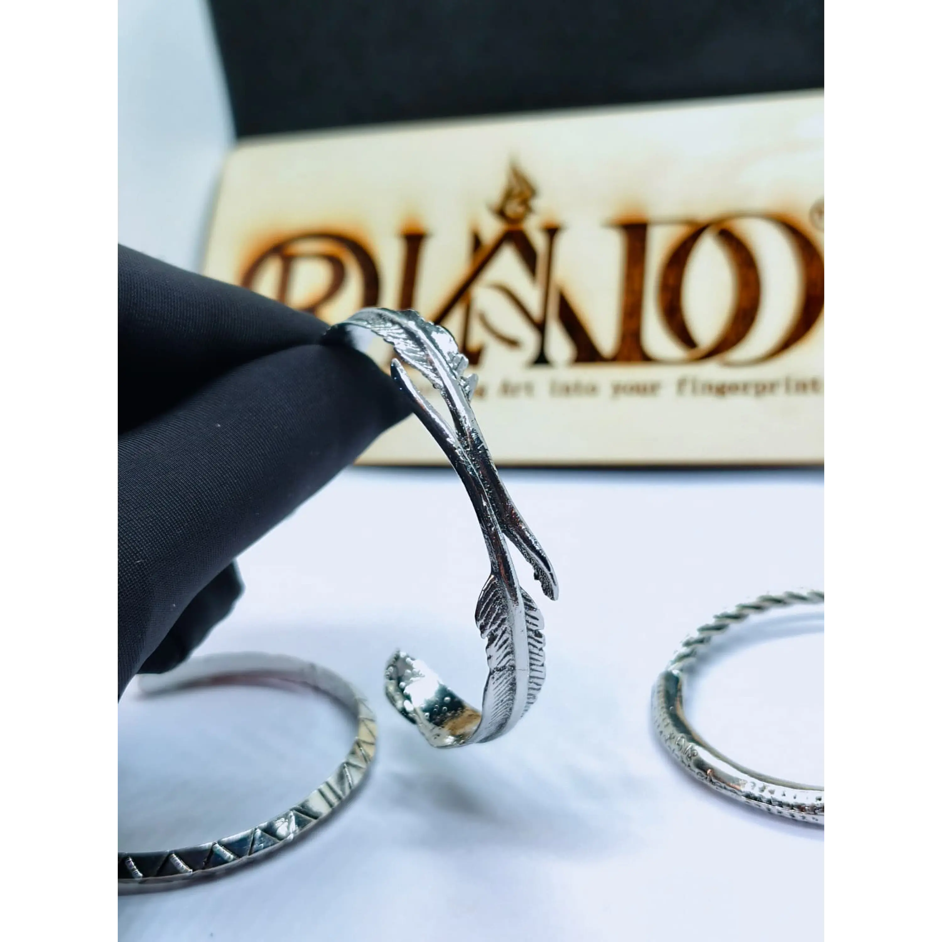 Conjunto de 3 Pulseiras Prateadas – Estilo Étnico e Boho 4