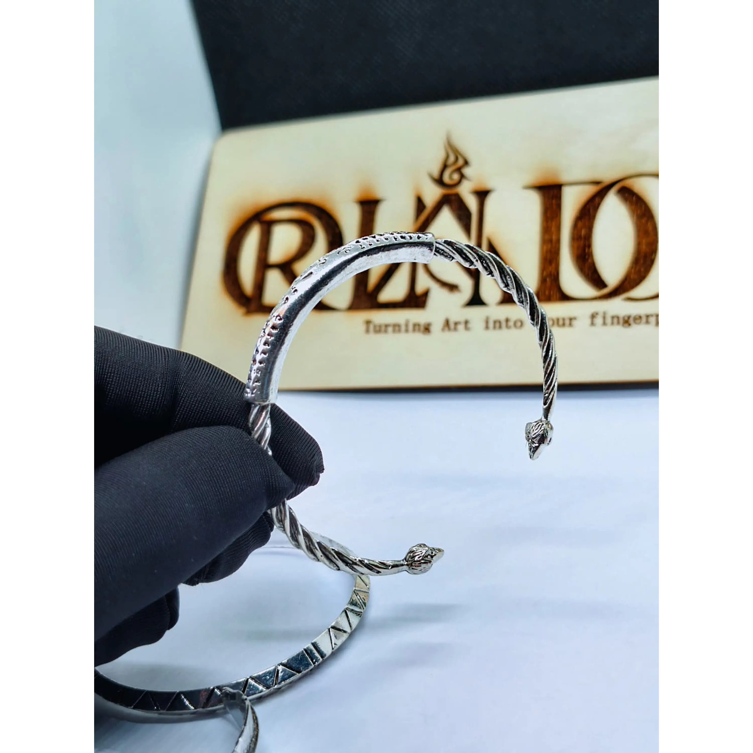 Conjunto de 3 Pulseiras Prateadas – Estilo Étnico e Boho 6