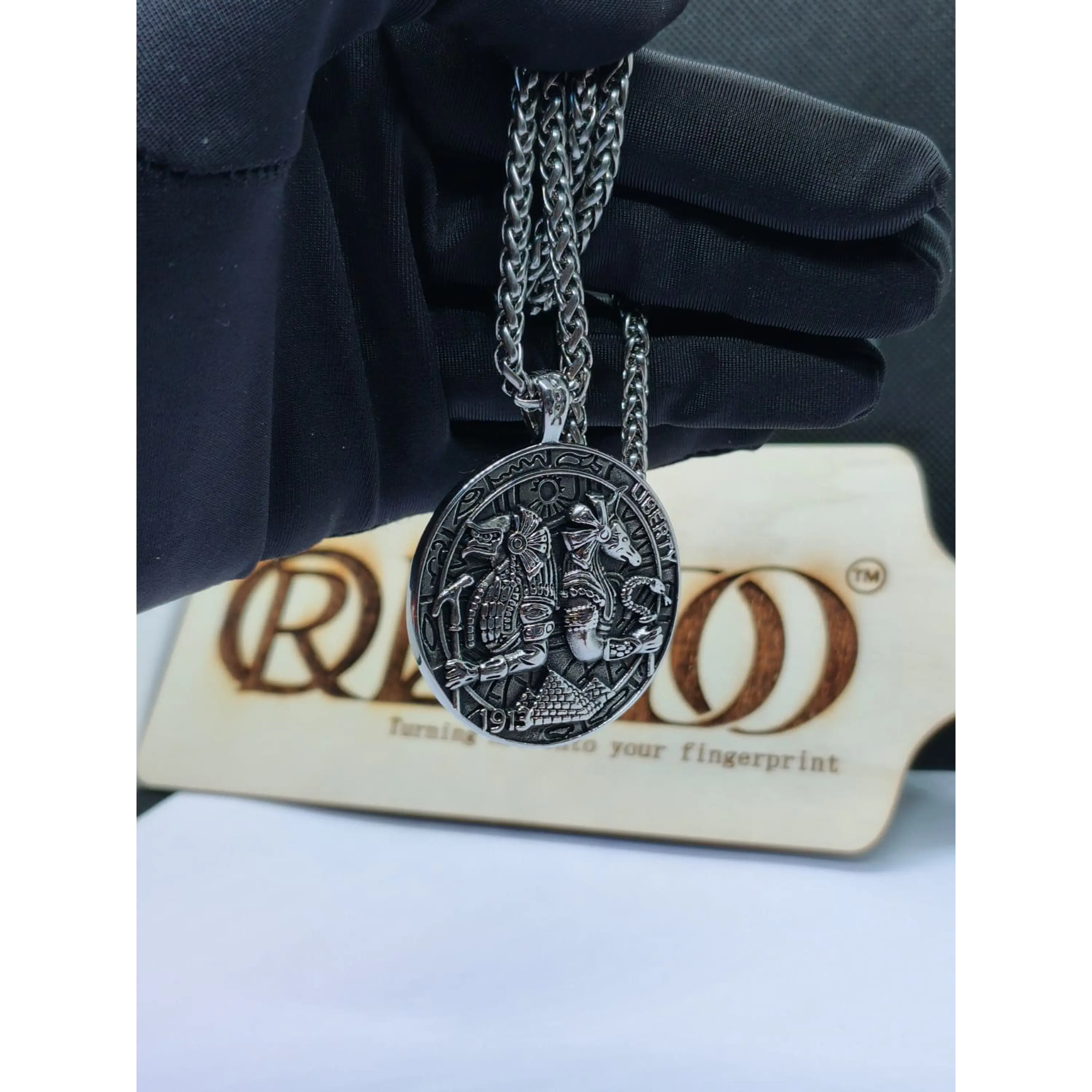 Medalha Mitologia Egípcia e Anunnaki – Prateado em Aço Inoxidável 1
