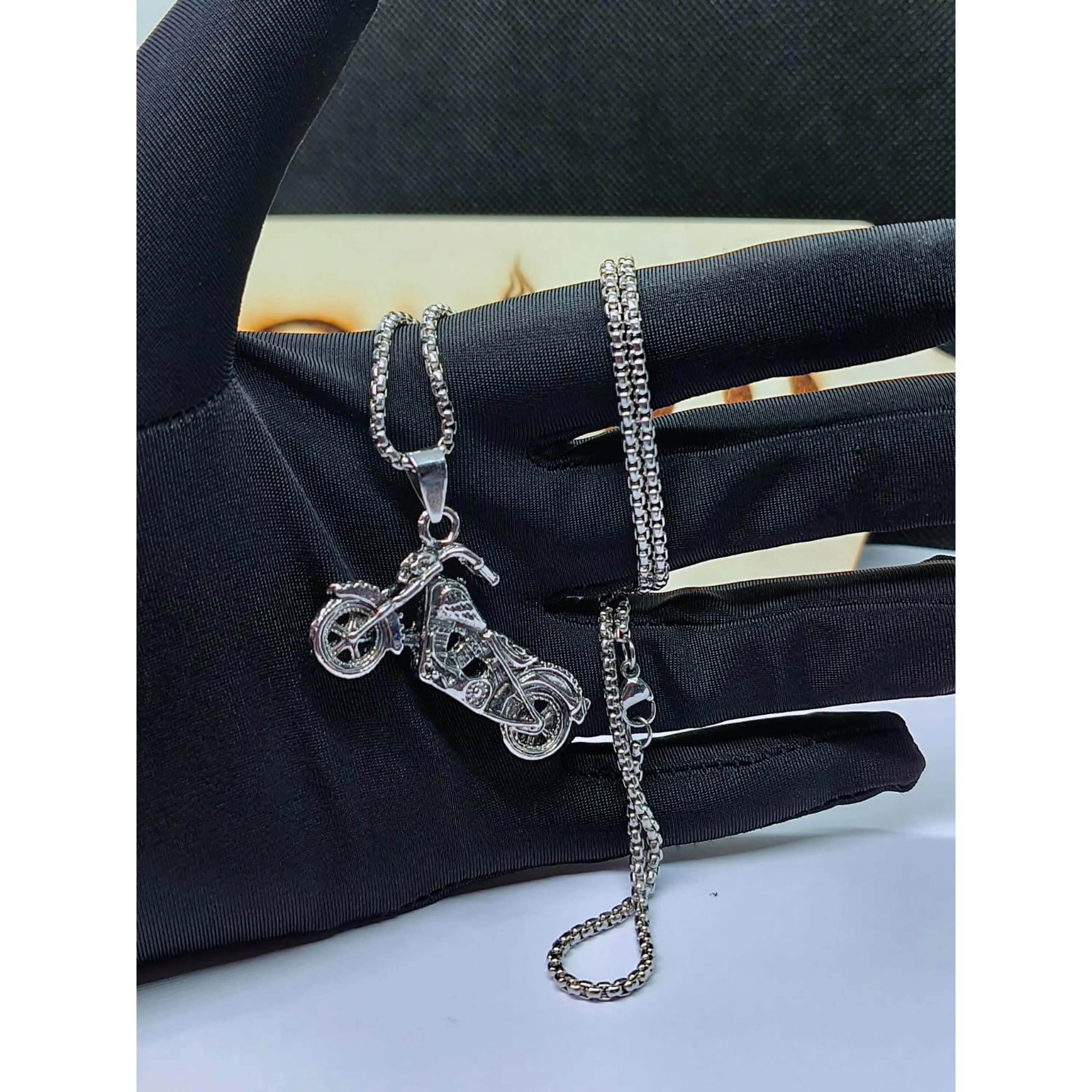 Colar Motard Harley em aço inox prateado 5