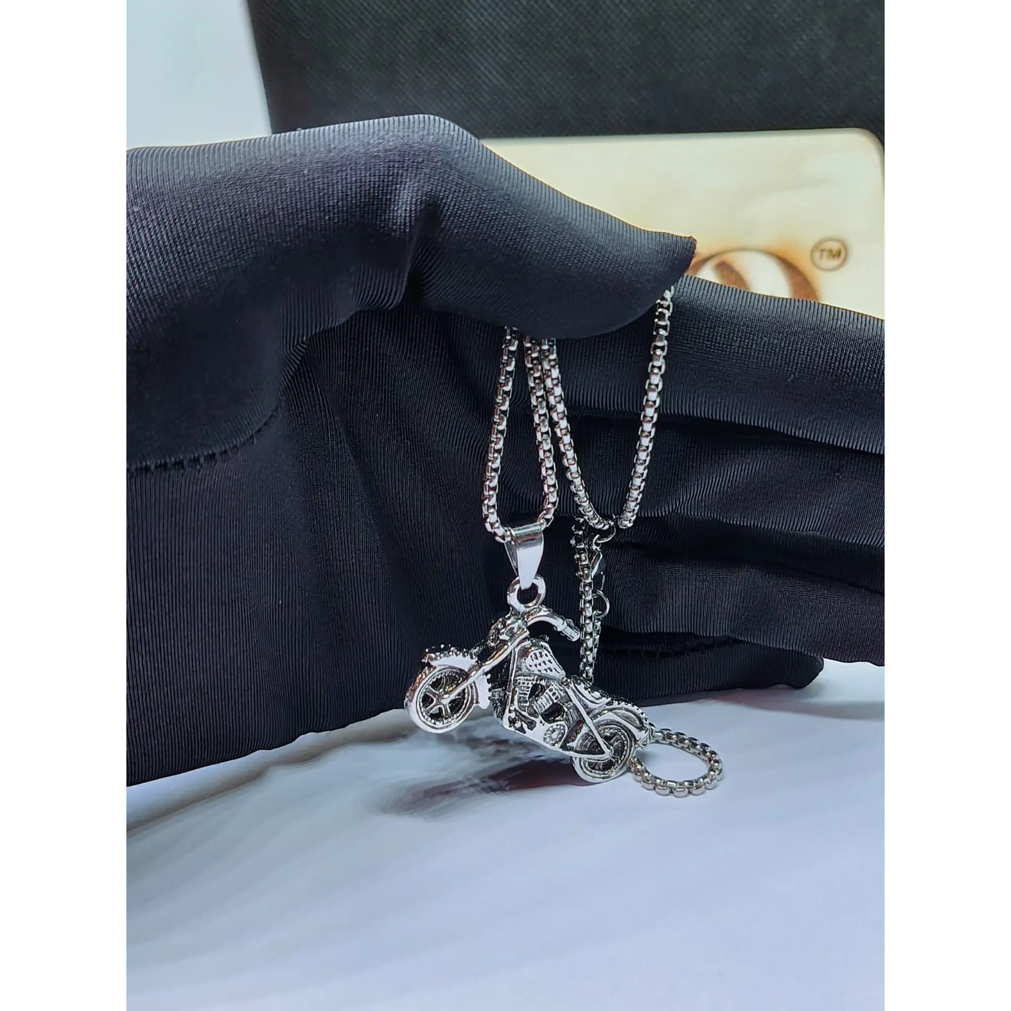 Colar Motard Harley em aço inox prateado 2