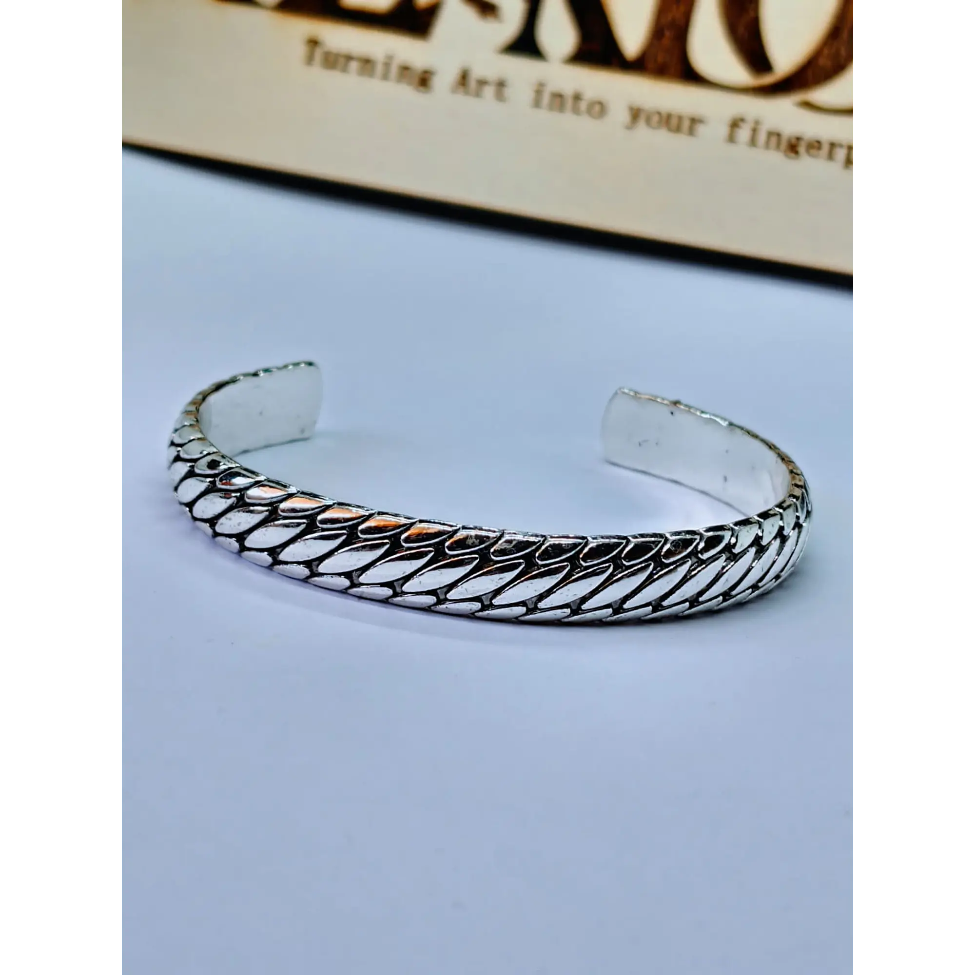 Bracelete Ajustável Trançada em Prateado 2
