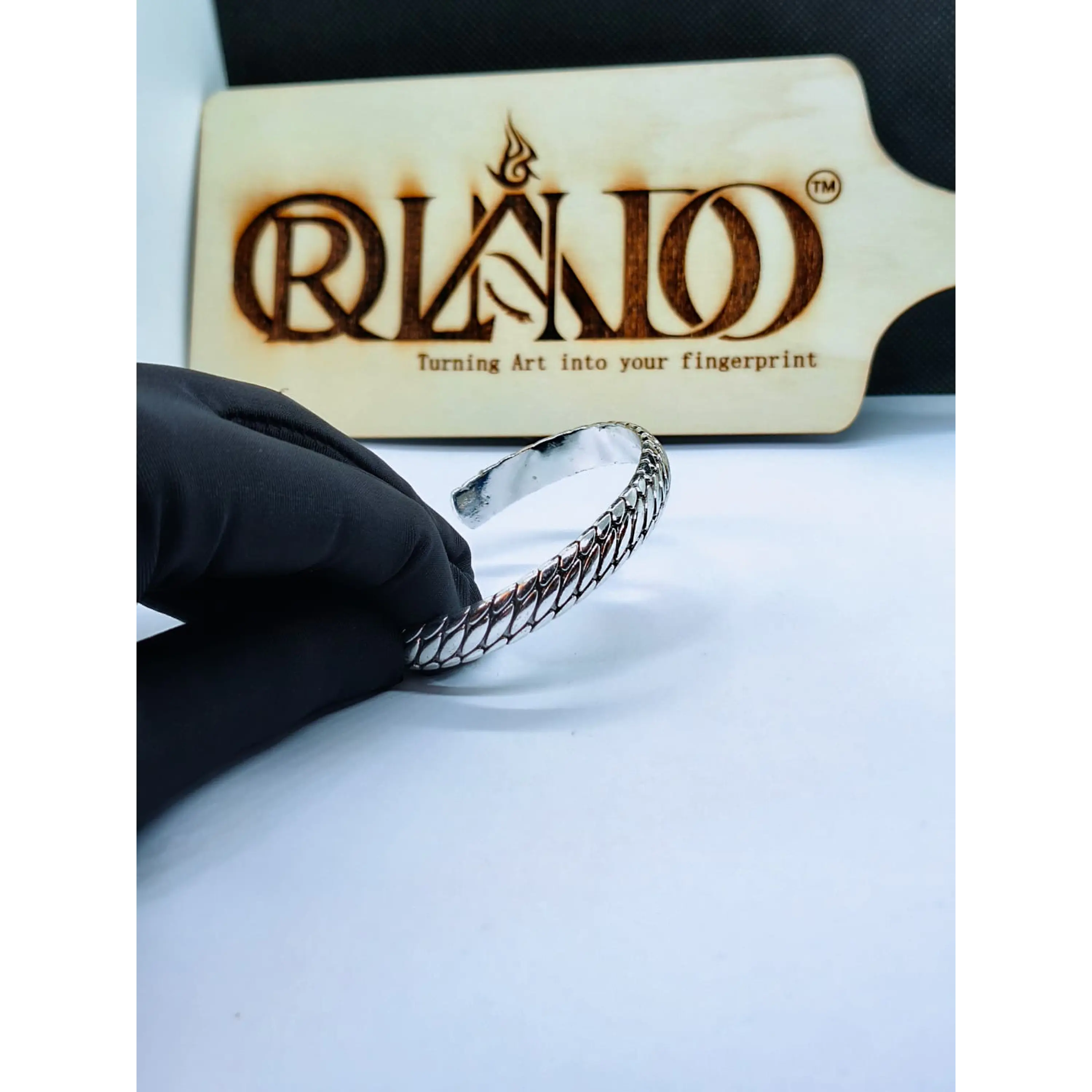 Bracelete Ajustável Trançada em Prateado 4