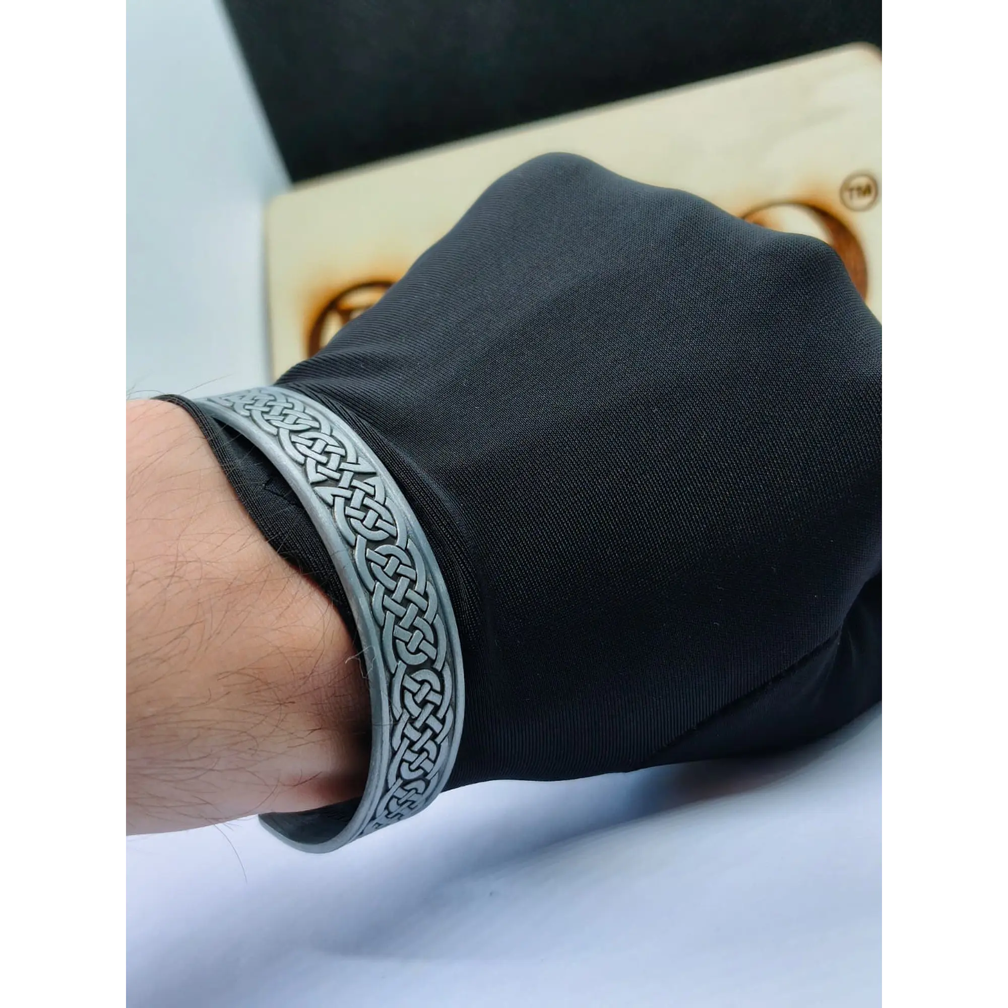 Adjustable Viking Style Bracelet - Celtic Knot Pattern 10