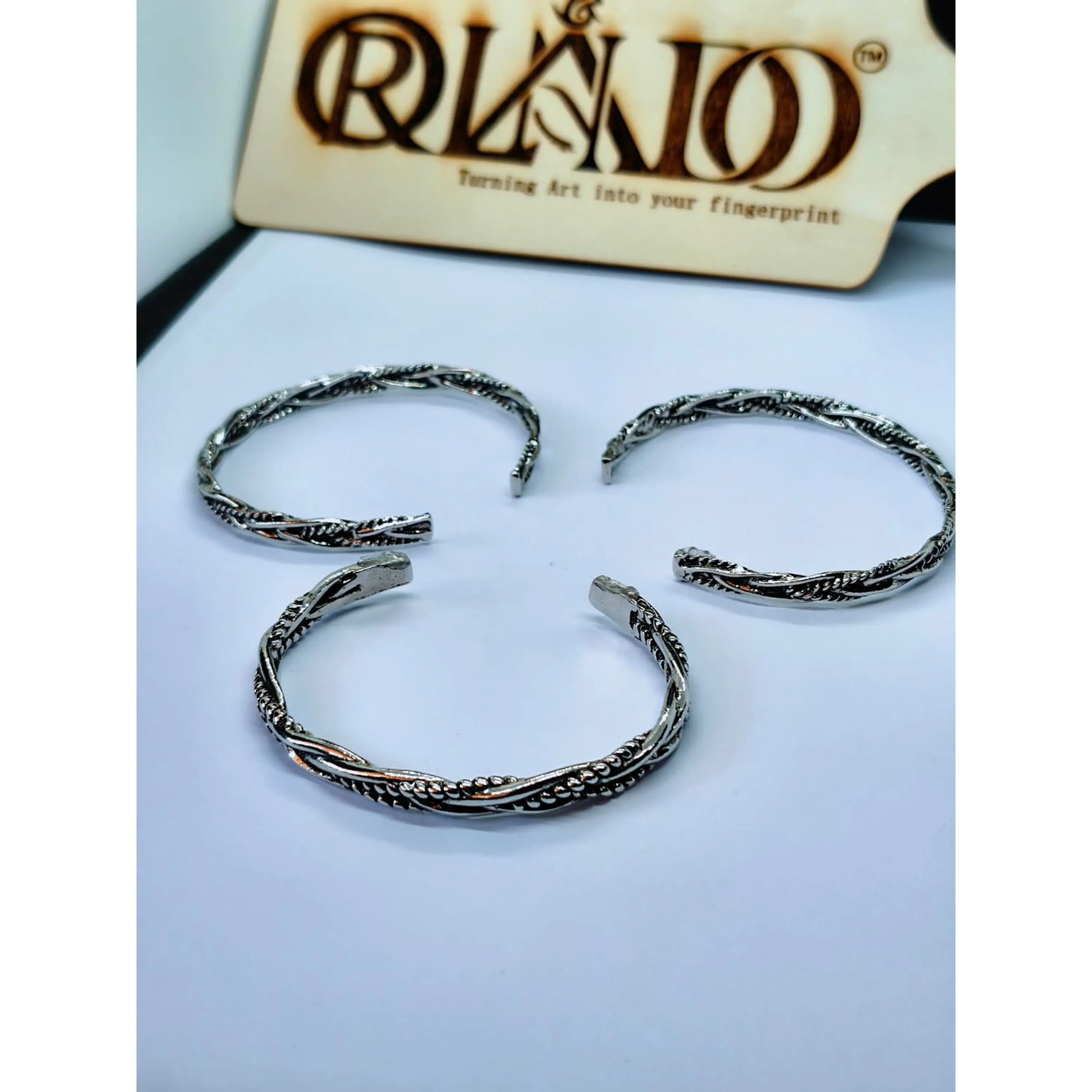 Conjunto 3 Braceletes Rústica Prateada Ajustáveis 2