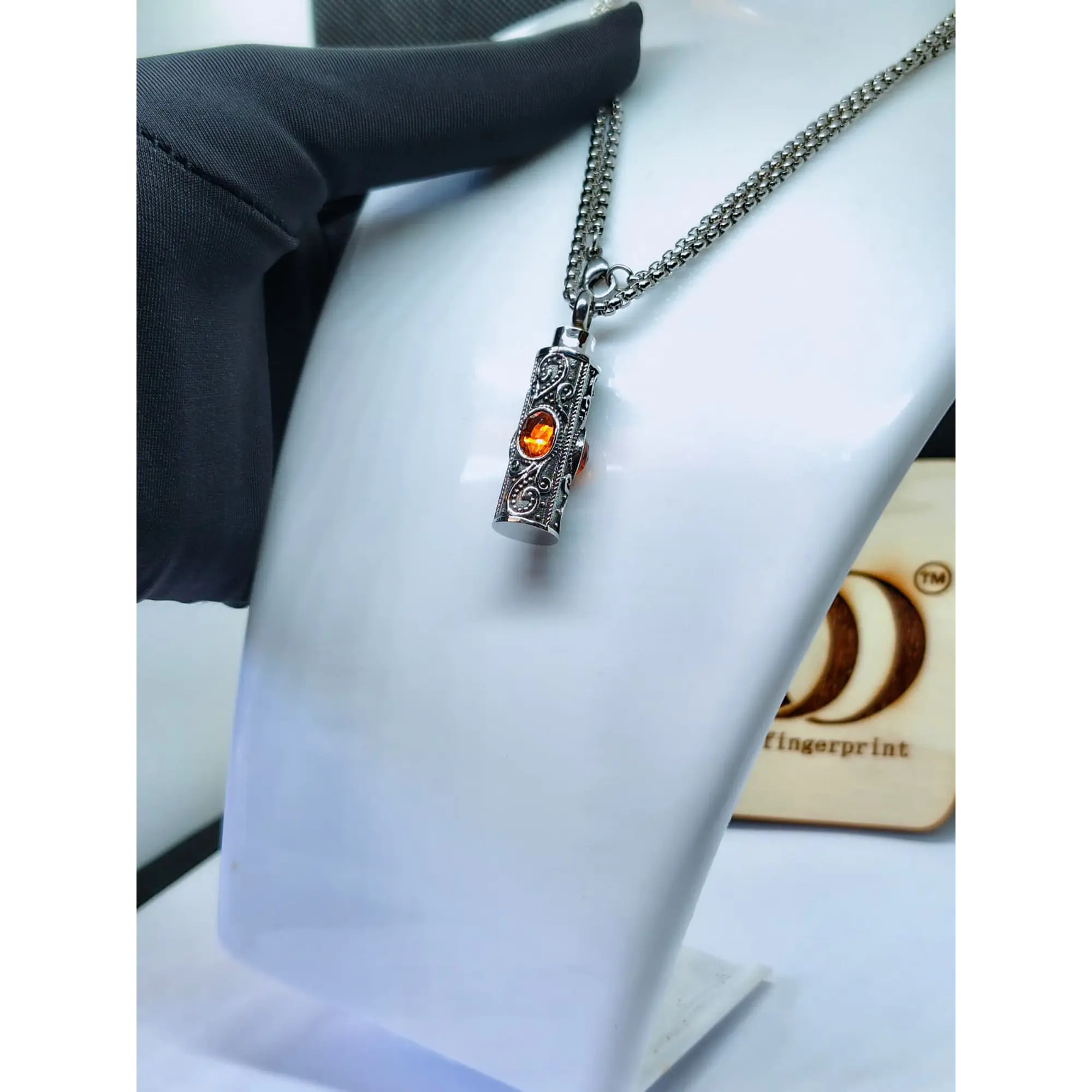 Cylindrical Urn Locket Necklace with Vintage Details and Amber Stone 8