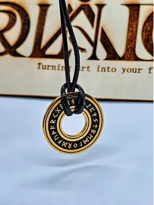 Colar Rúnico Circular - Dourado e Preto