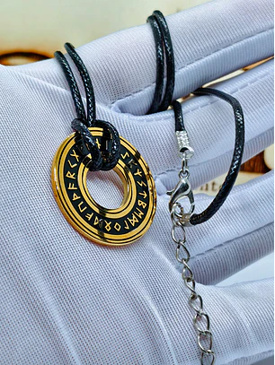 Colar Rúnico Circular - Dourado e Preto