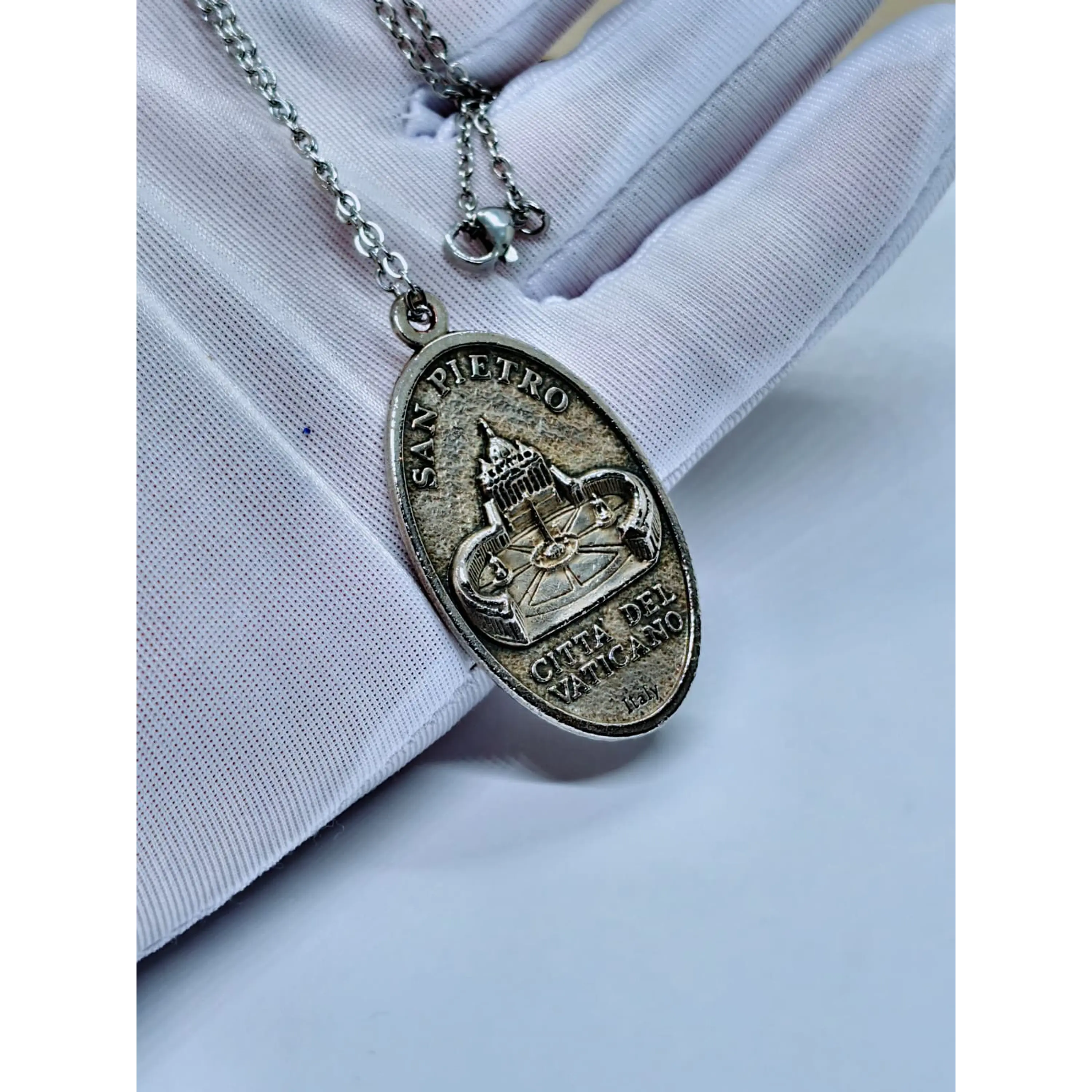 Colar com Medalha Papa Francisco & Vaticano 11
