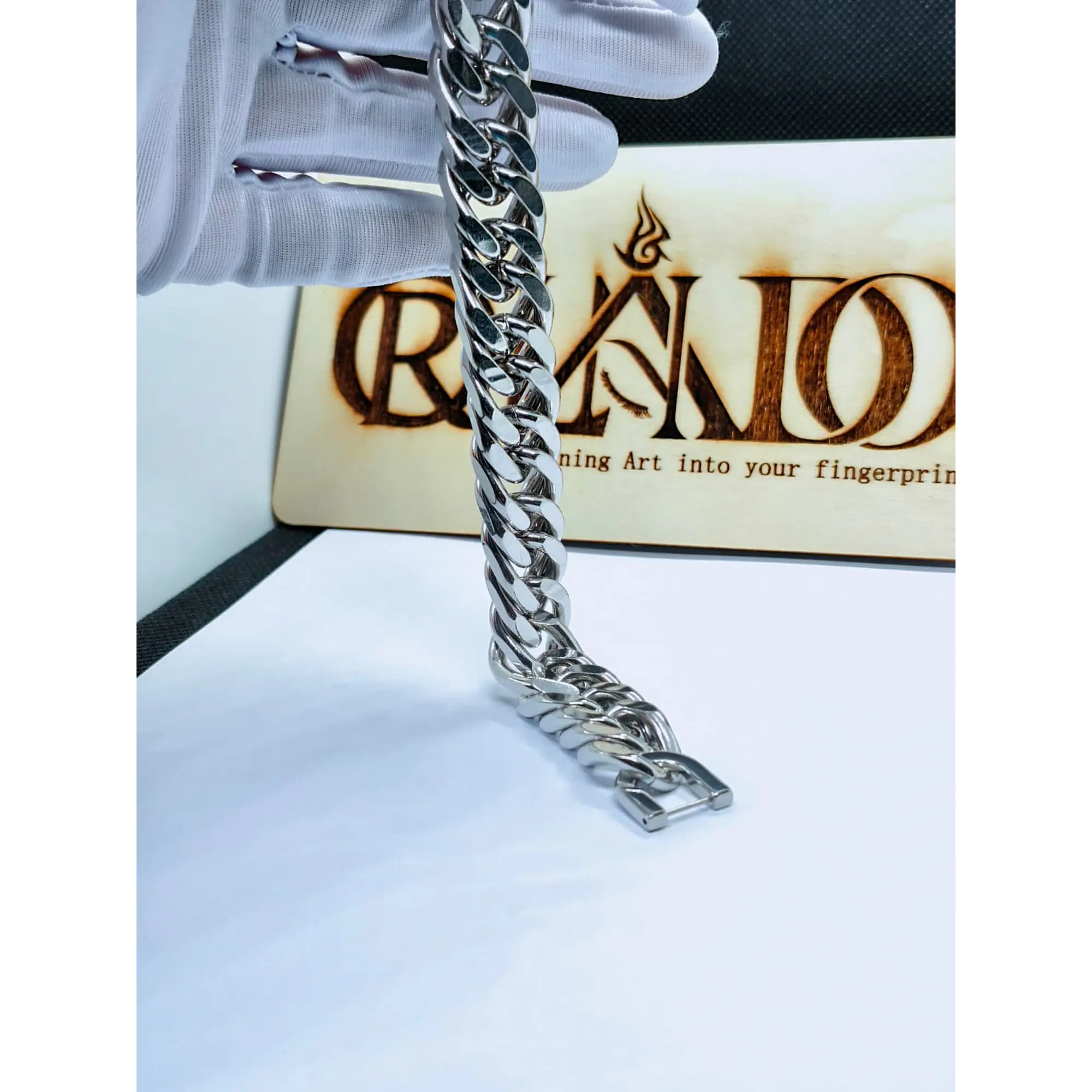 Pulseira Chunky com Fecho de Segurança em aço inoxidável. 5