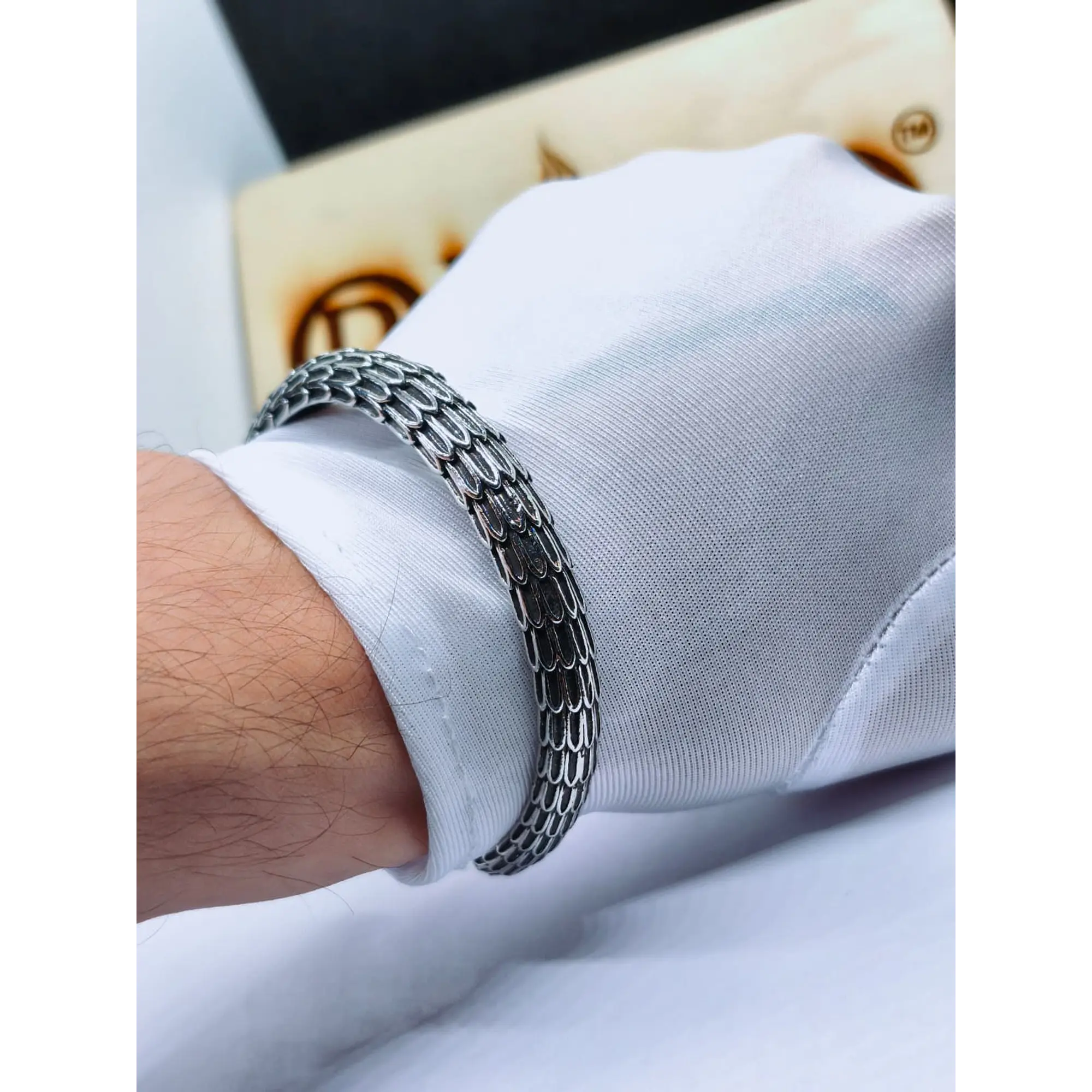 Bracelete Cuff Texturizada 