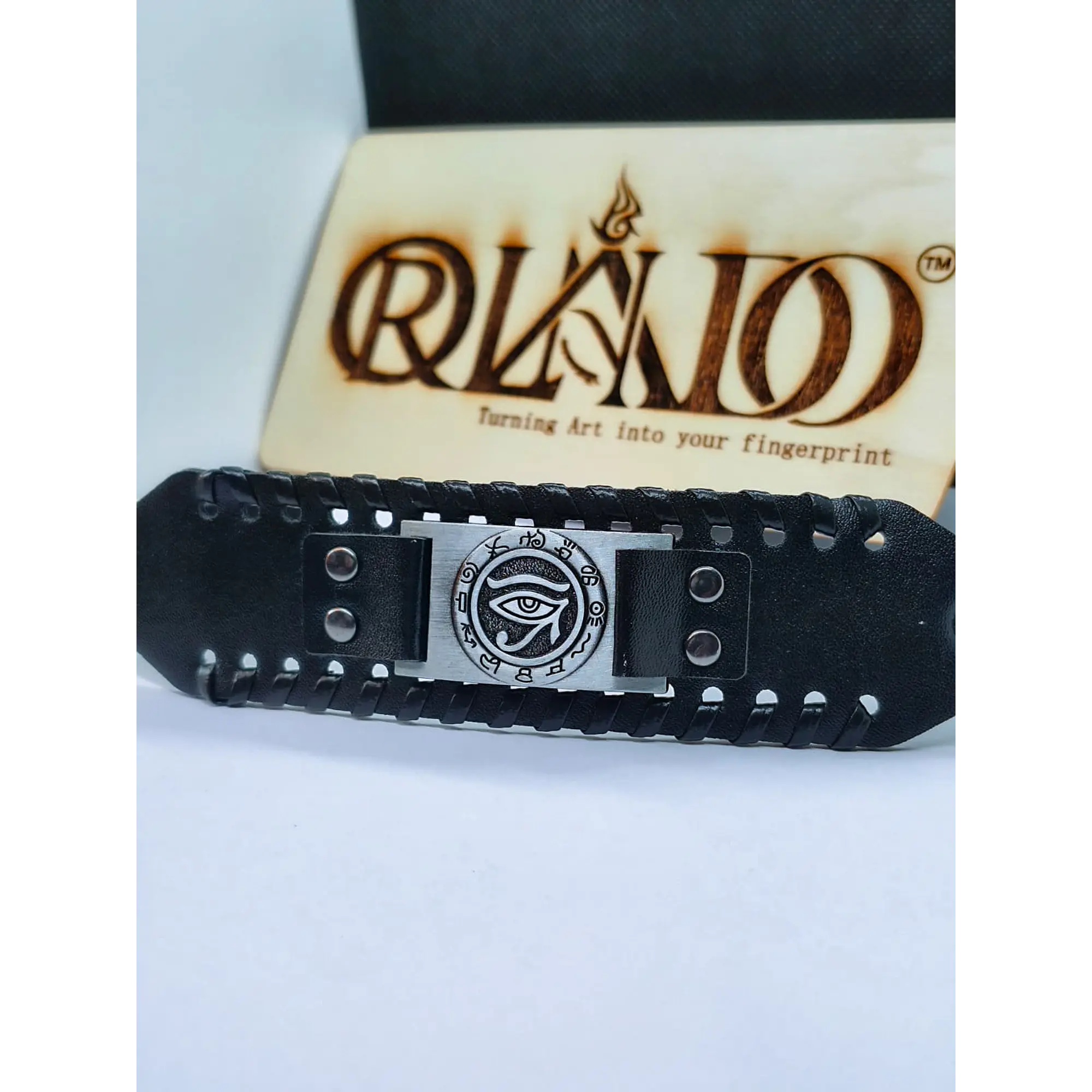 Pulseira em Couro Ajustável – Olho de Hórus 1