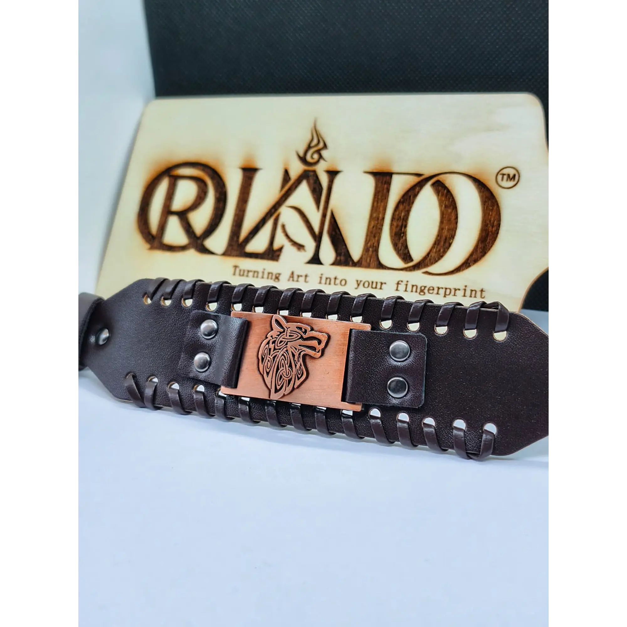 Pulseira em Pele Larga 