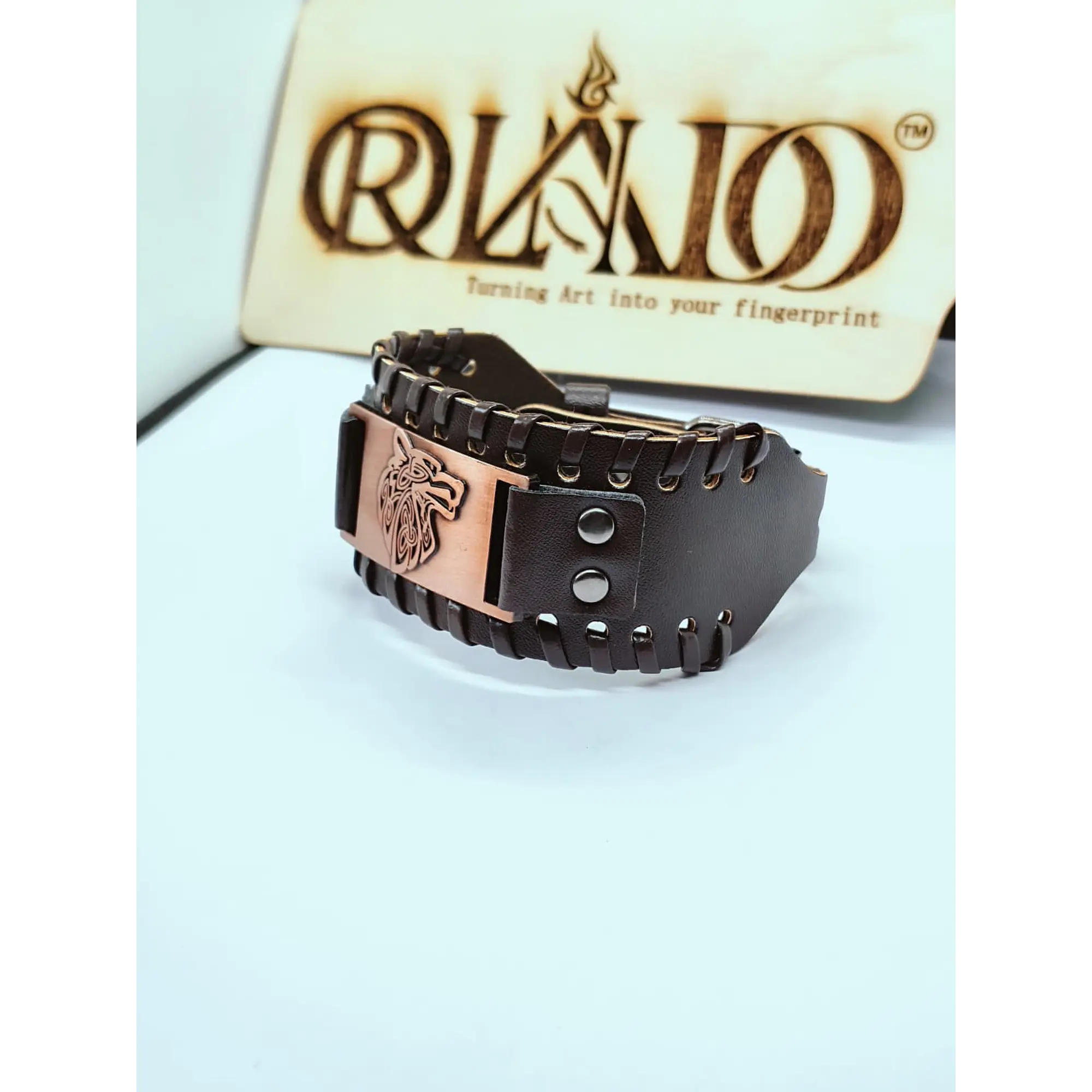 Pulseira em Pele Larga 