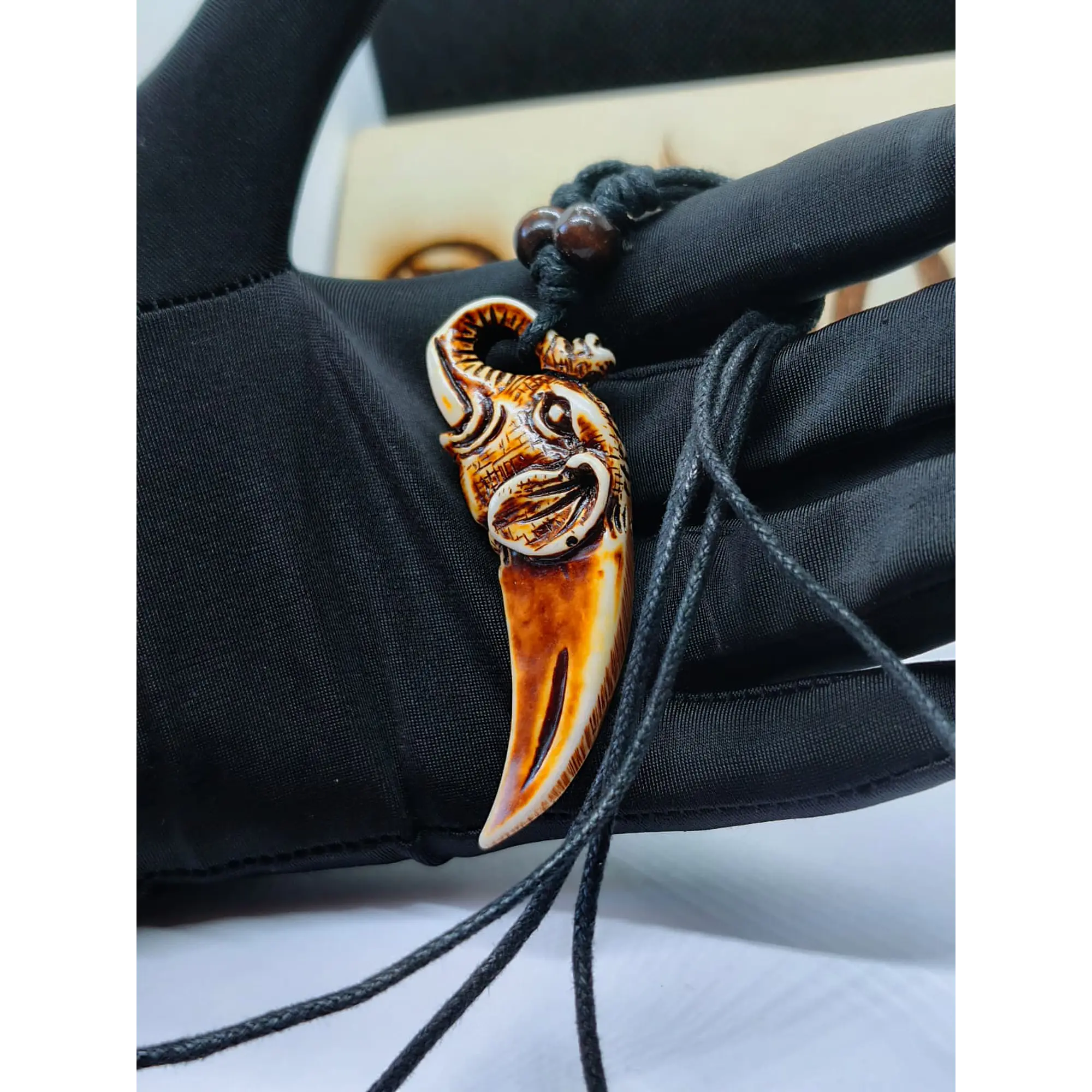 Colar Tribal com Pendente Elefante Entalhado 7
