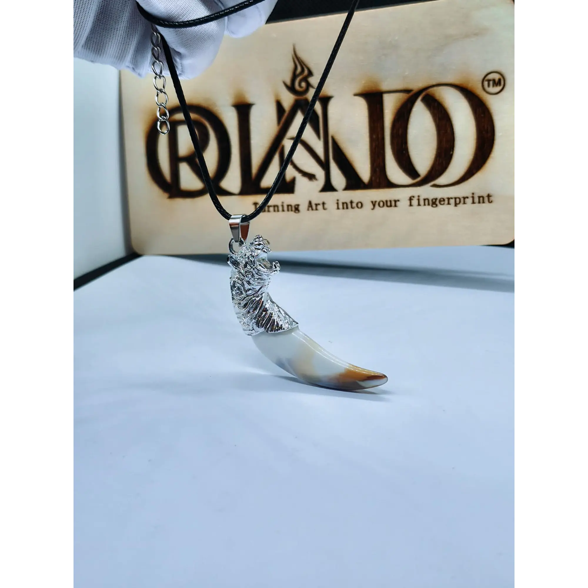 Colar Pendente Dente de Tigre 2