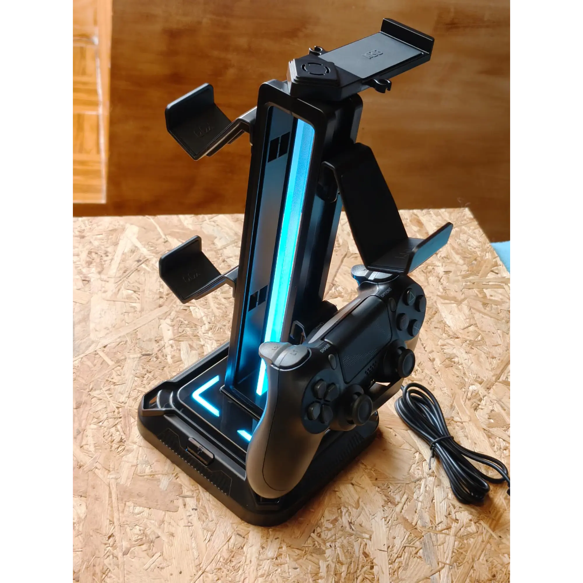 Suporte Gaming  LED RGB para até 4 Comandos e Auscultadores 1