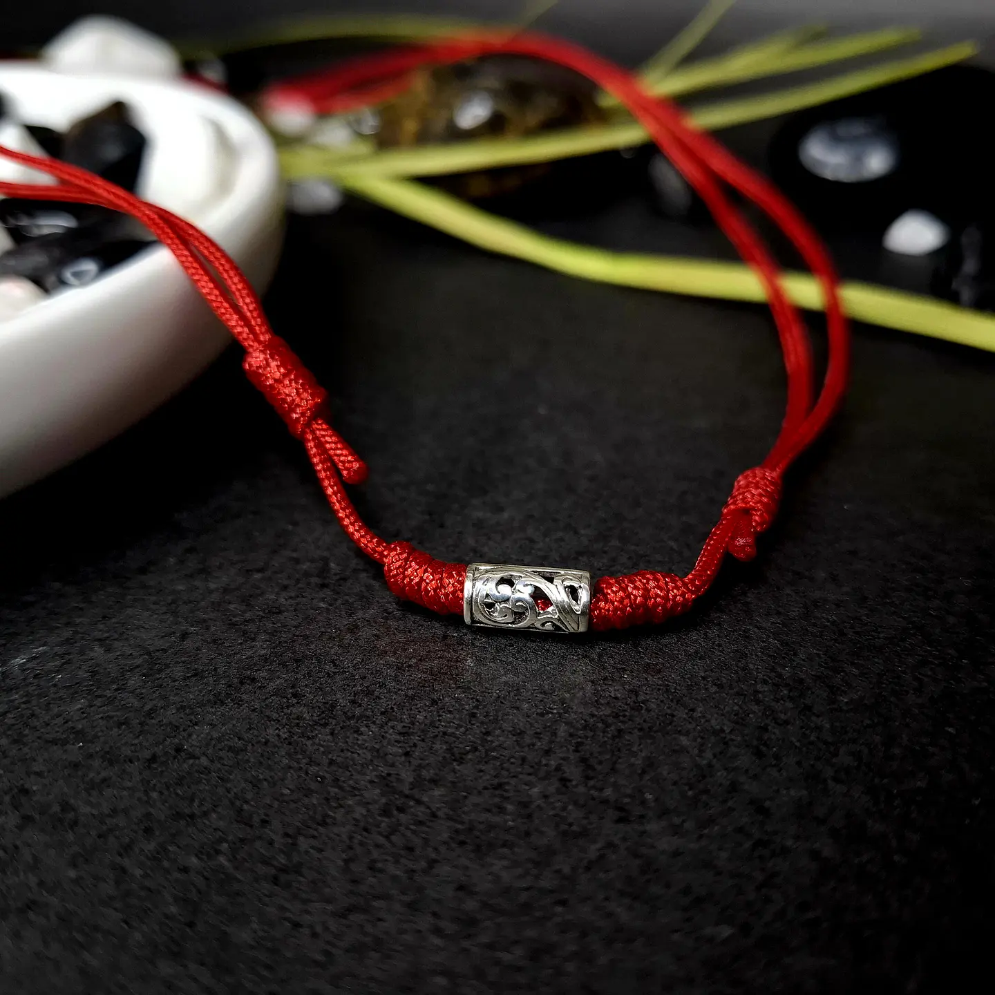 Collar Hilo Rojo con Dije Figura de Plata 925 - Adaptable 1