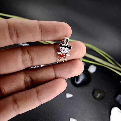 Colgante Niña Esmaltada de Plata 925