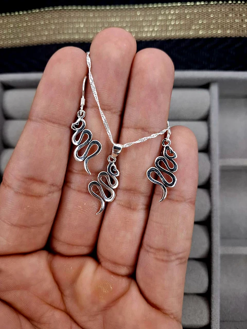 Conjunto Serpientes de Plata 925