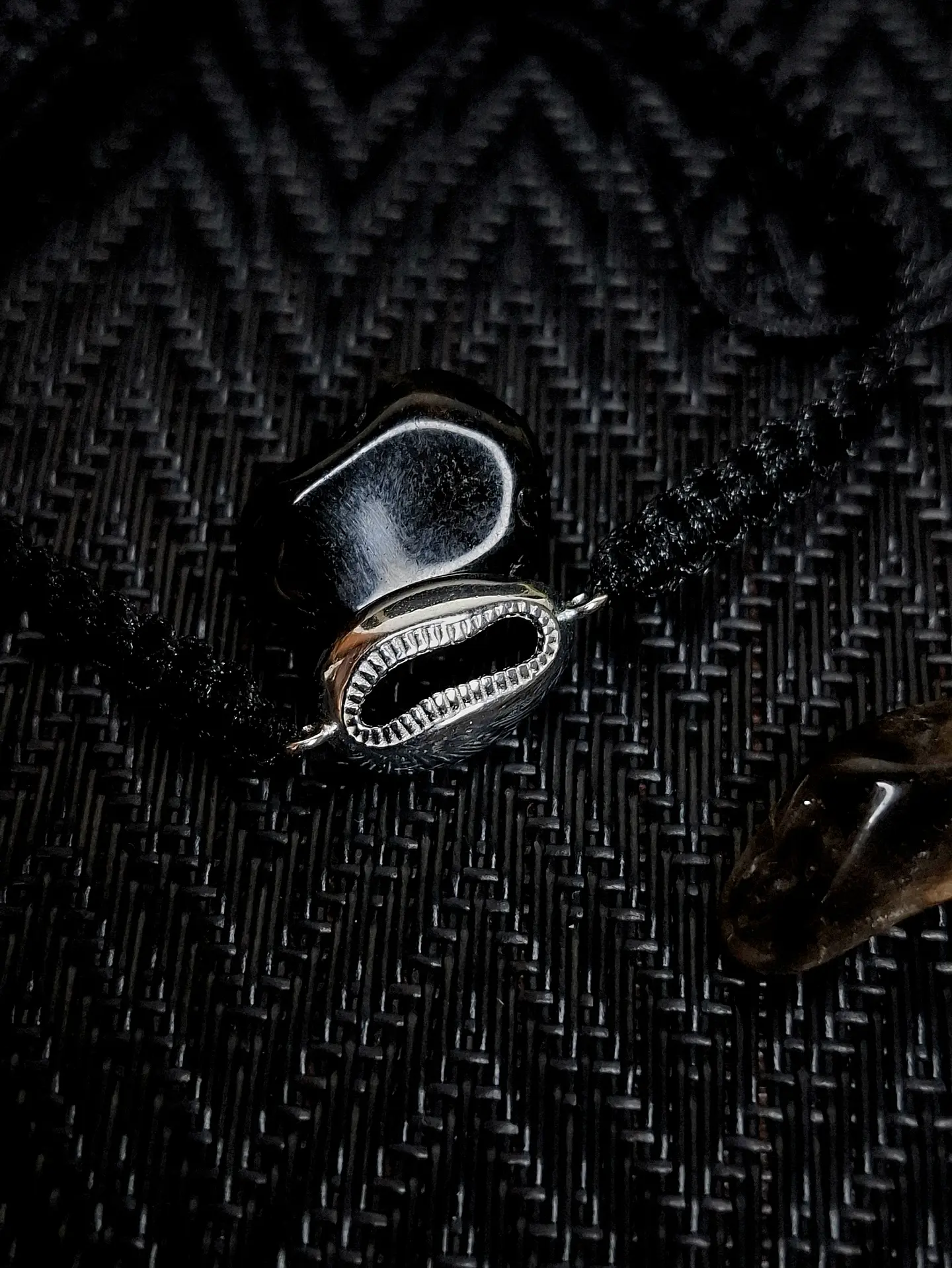 Pulsera Hilo Concha de Plata 2