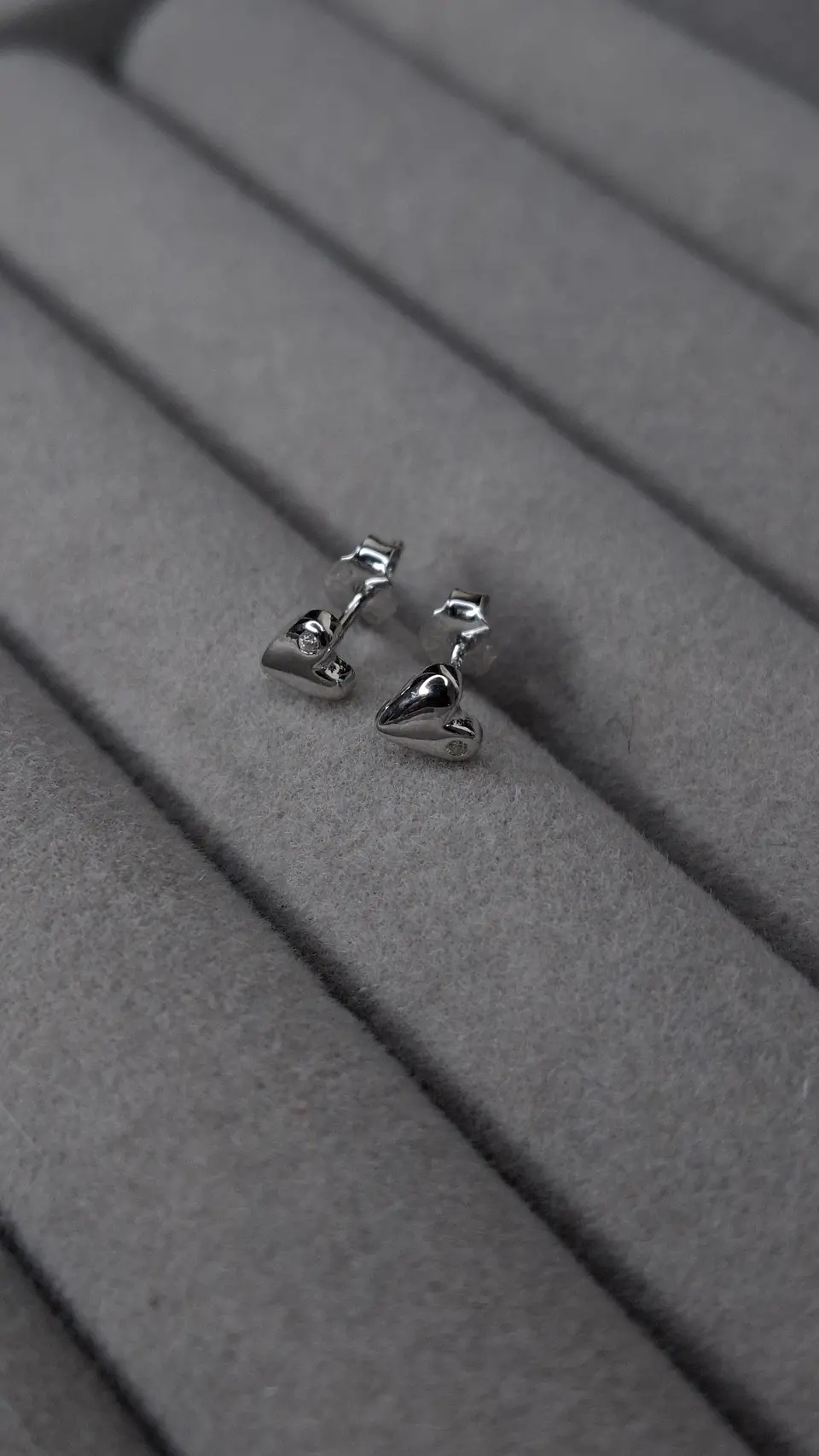 Aros Corazón Pulido con Circón 1