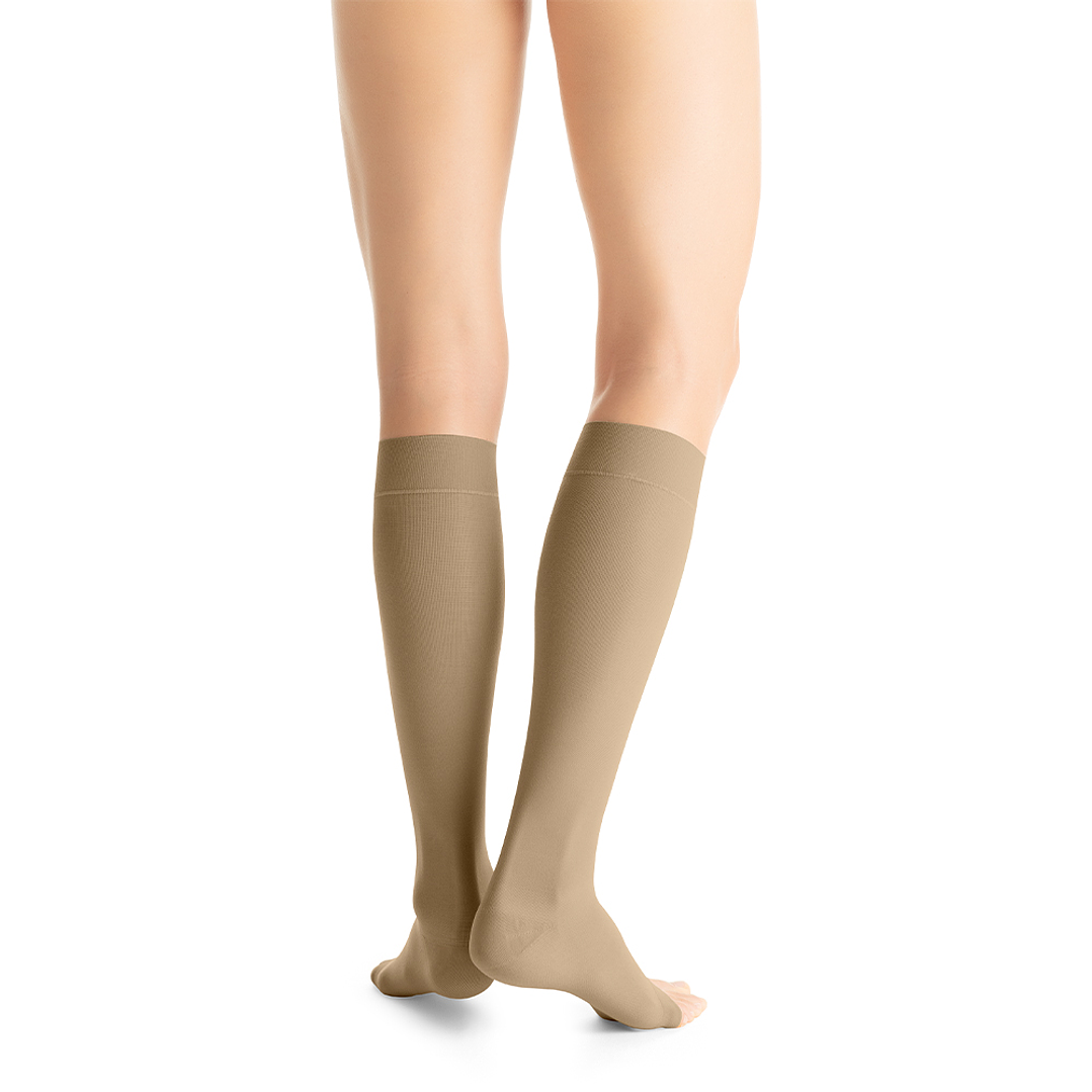 Calceta UltraSheer 15-20 mmHg Jobst - Punta Abierta 3