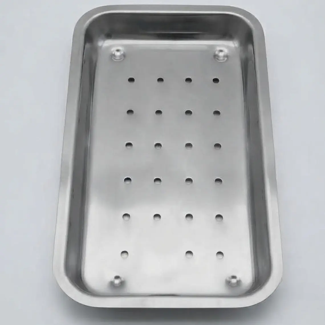 BANDEJA PERFORADA 20 CM 1