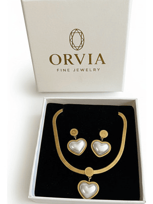 Collar + Aros Corazón Oro 18k Acero Inoxidable Perla Orvia