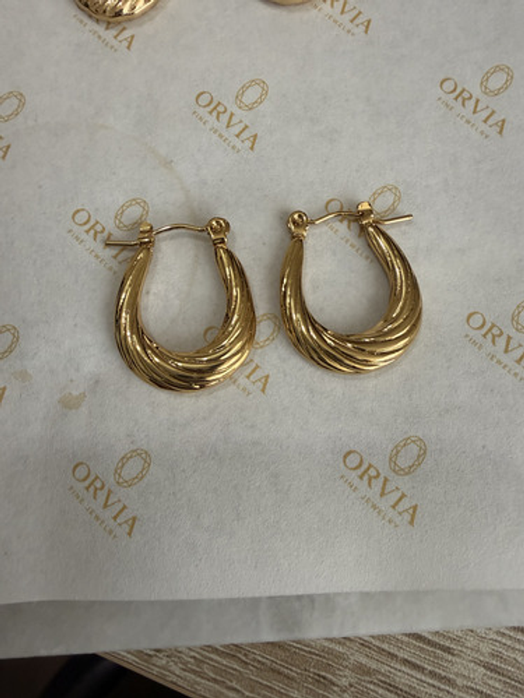 Aros Argollas De Acero Inoxidable Chapado En Oro 18k Orvia 16