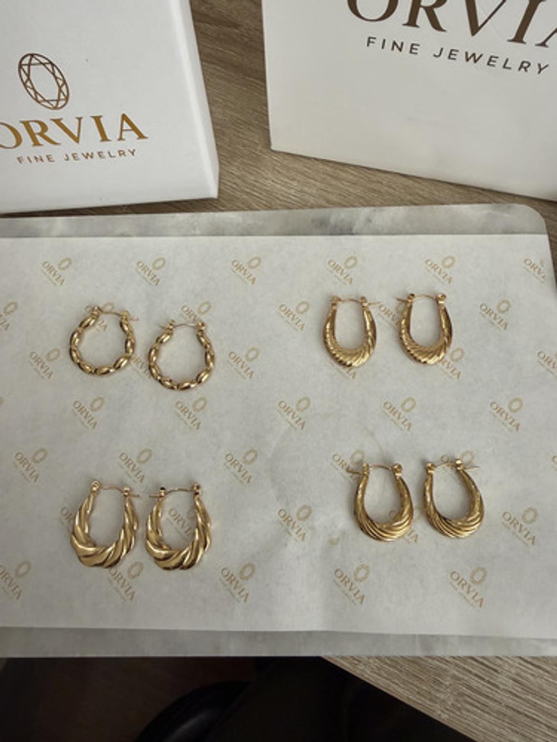 Aros Argollas De Acero Inoxidable Chapado En Oro 18k Orvia 17