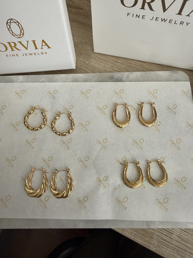 Aros Argollas De Acero Inoxidable Chapado En Oro 18k Orvia 17