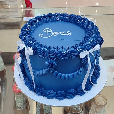 Bolo Redondo Vintage Azul c/Laços