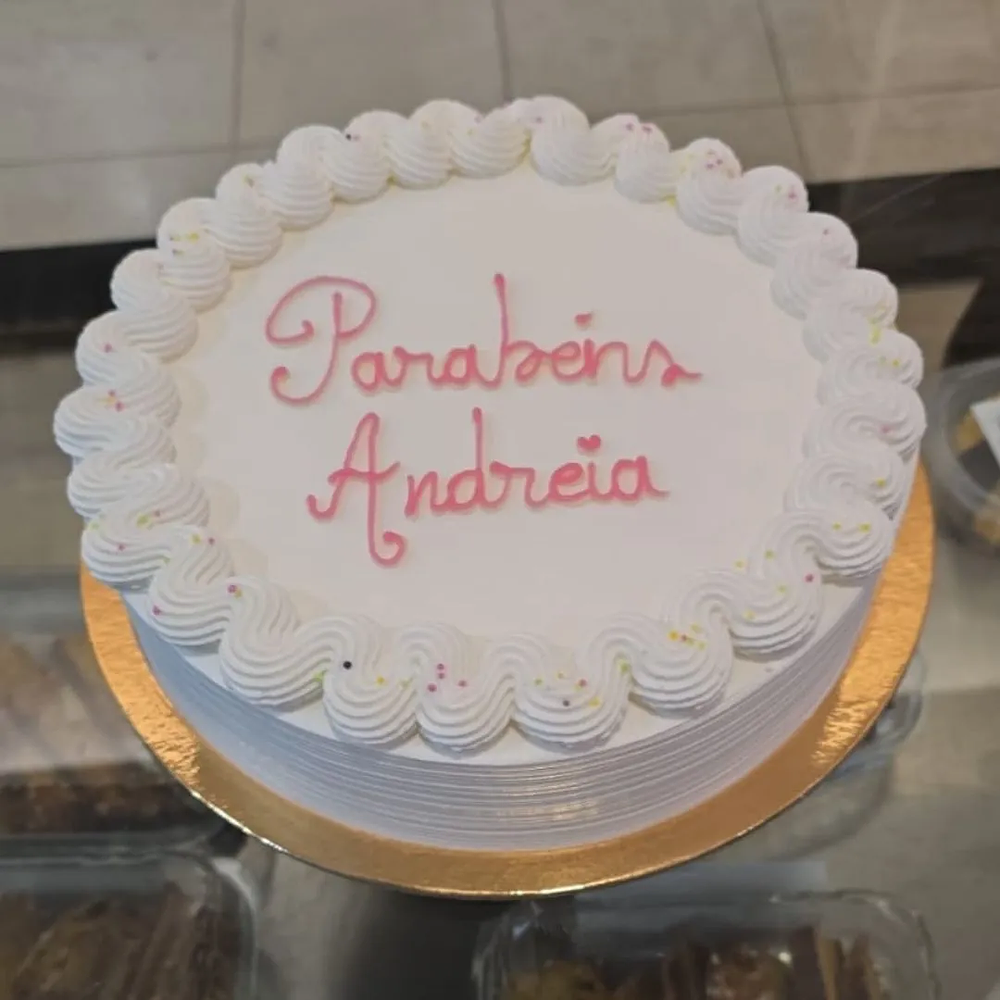 Bolo Branco C/ Frase com Cor