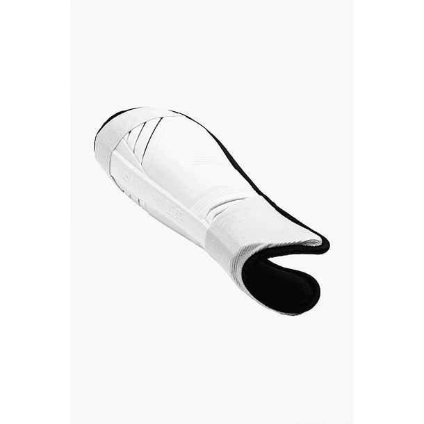Osaka Hockey Shinguard | White - Black 5