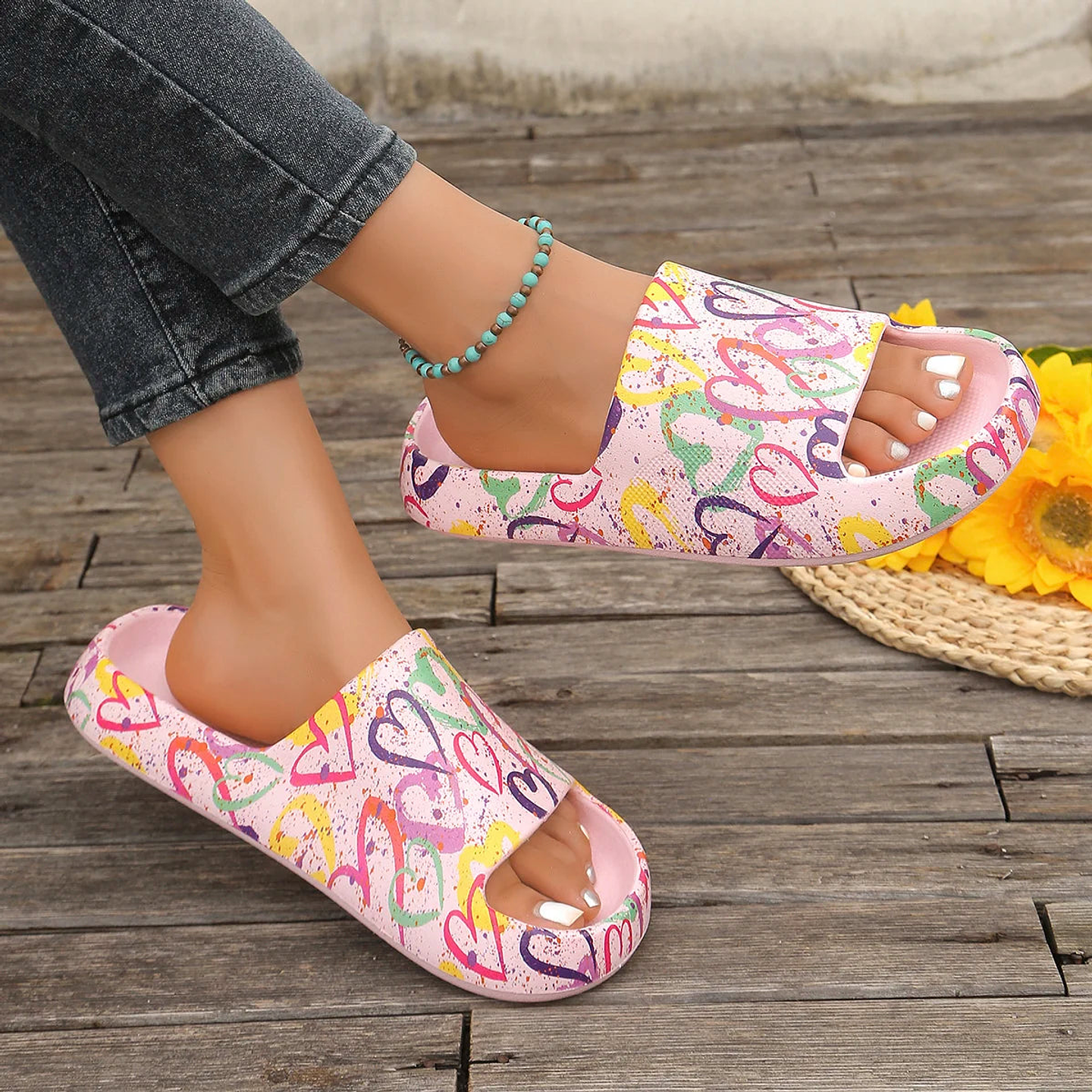 Naomi- Graffiti Love Slides 8