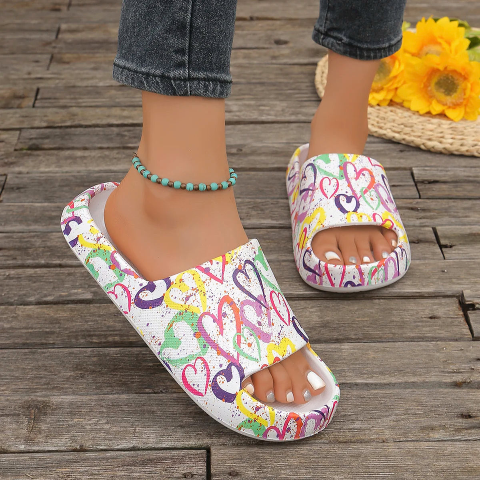 Naomi- Graffiti Love Slides 9