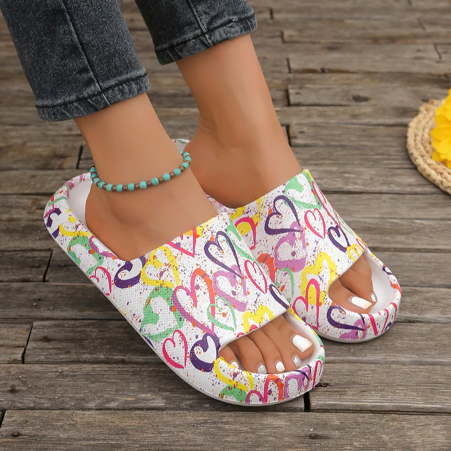 Naomi- Graffiti Love Slides 11