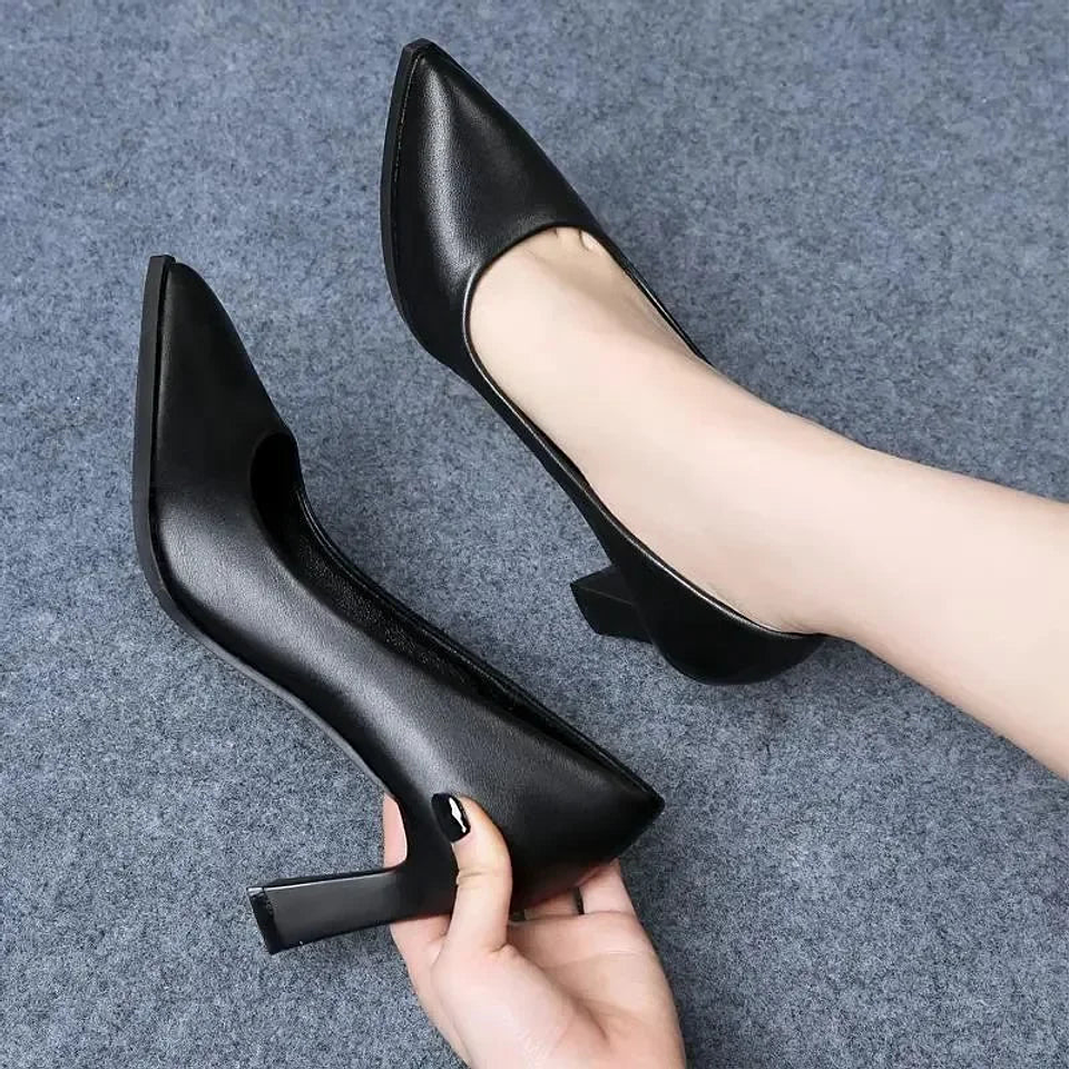 Chloe-  Soft Step Work Pumps 2