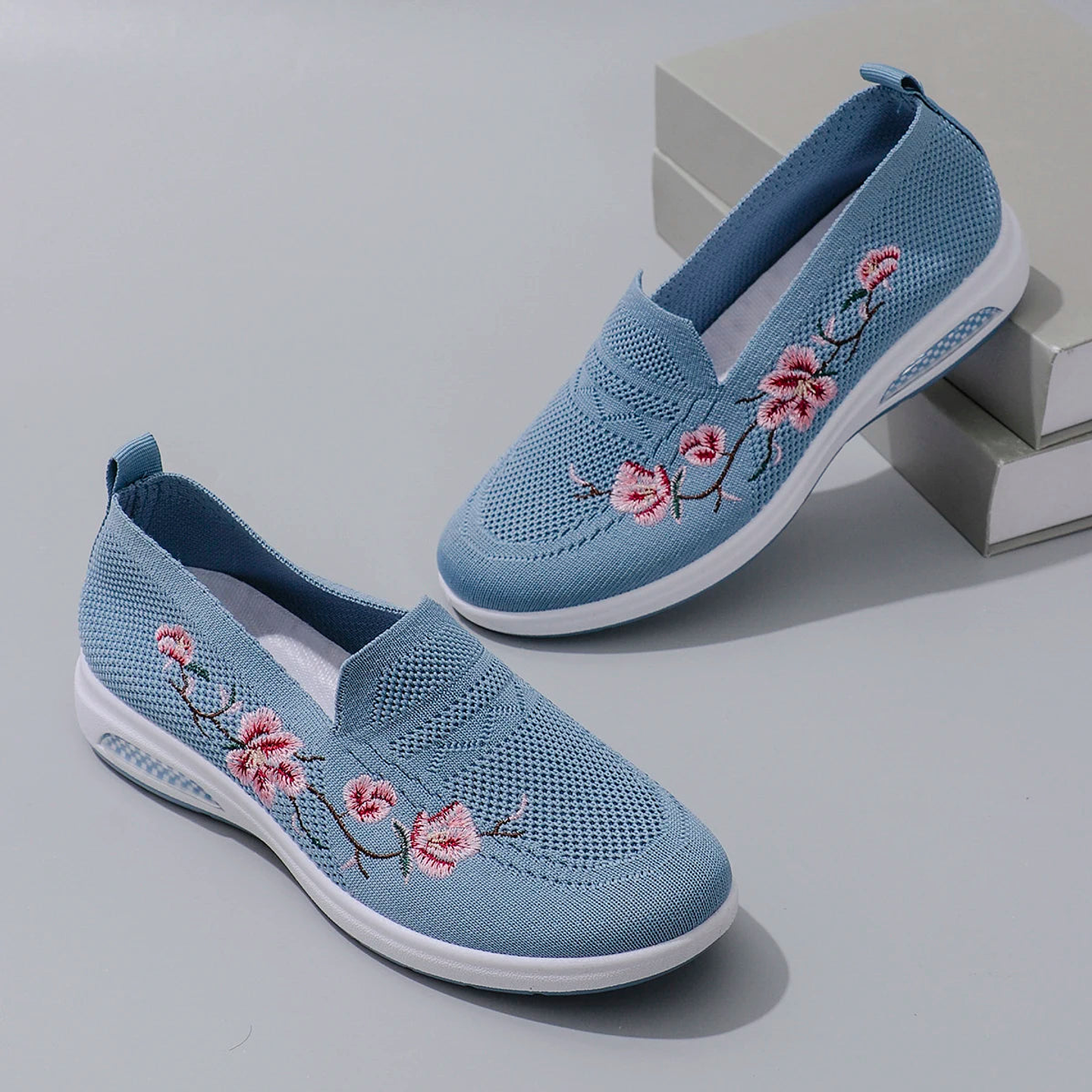 Eve- Mesh Flat Sneakers 11